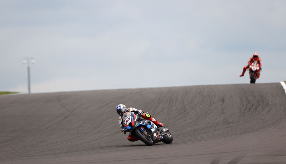 Toprak Razgatlioglu no tuvo rival en Donington