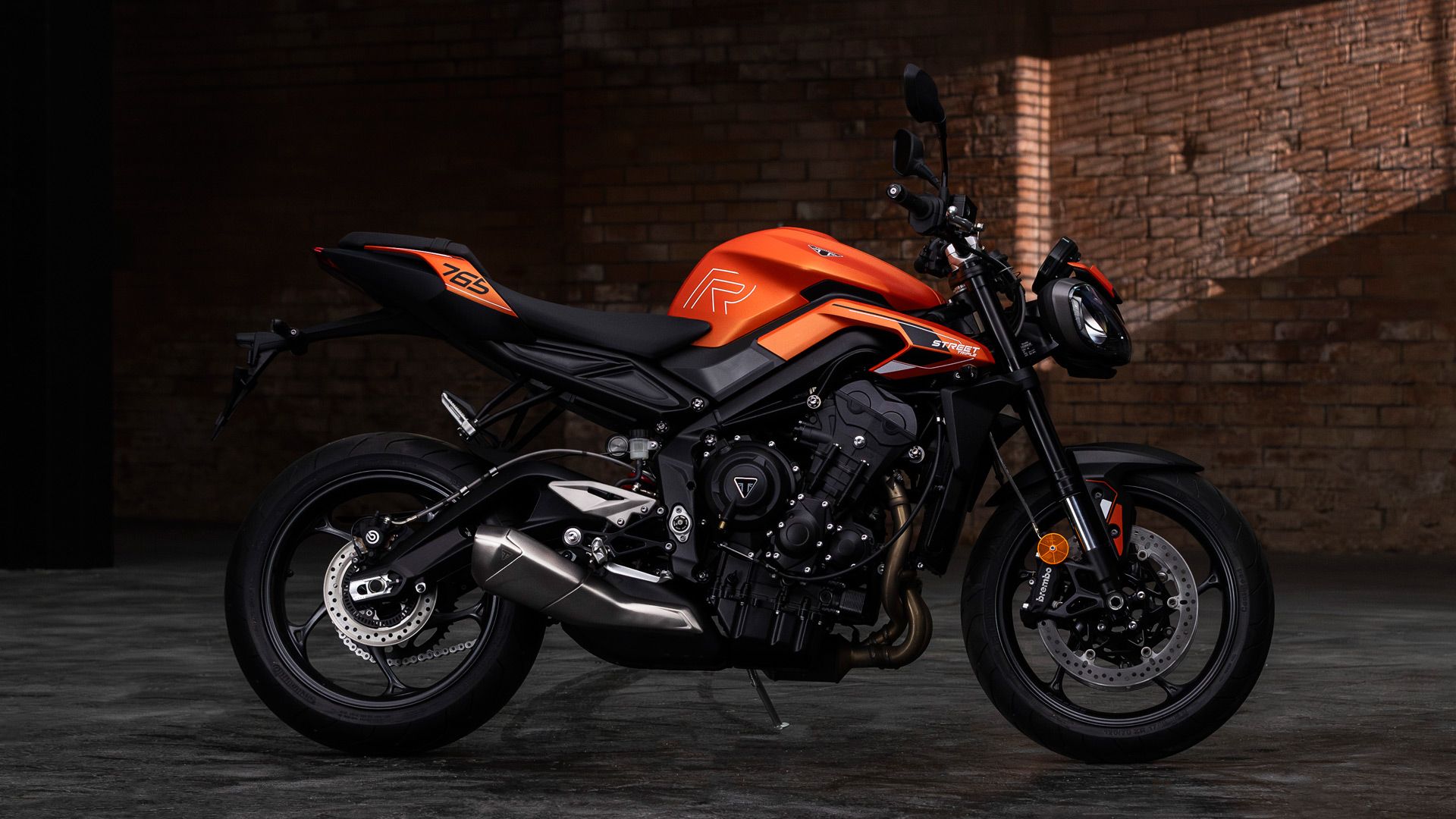 Triumph Street Triple 765 R A2 2025 Esudio (19)
