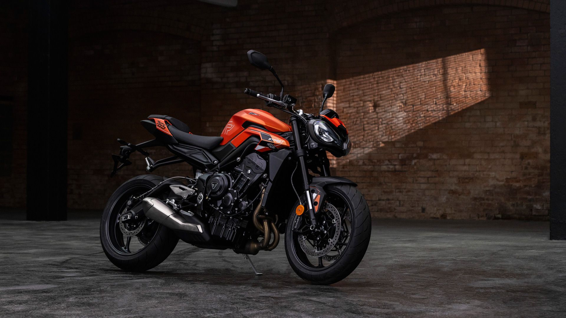 Triumph Street Triple 765 R A2 2025 Detalles (8)