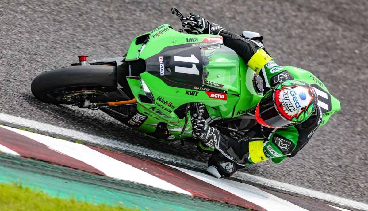 El Kawasaki Webike Trickstar ha cambiado a Bridgestone para Suzuka El Kawasaki Webike Trickstar ha cambiado a Bridgestone para Suzuka