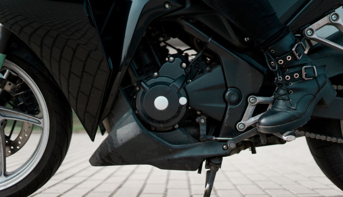 Qué es un solenoide de arranque de la moto
