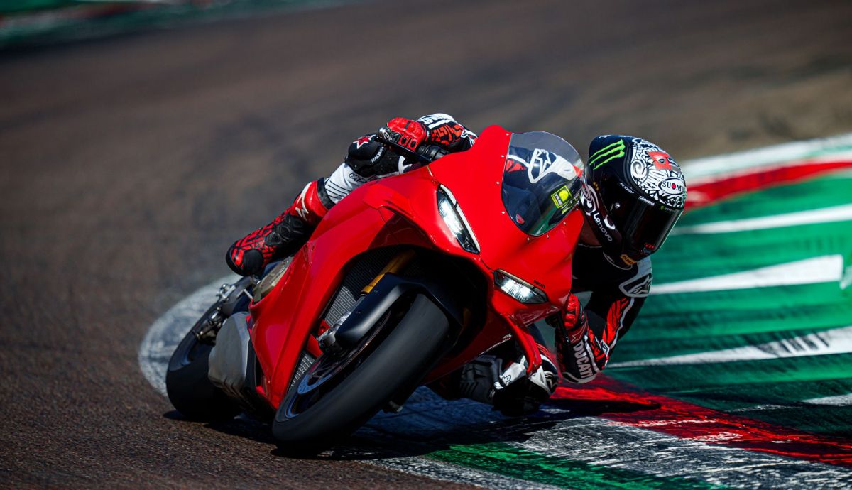 Ducati Panigale V4S 2025 Accion (1)