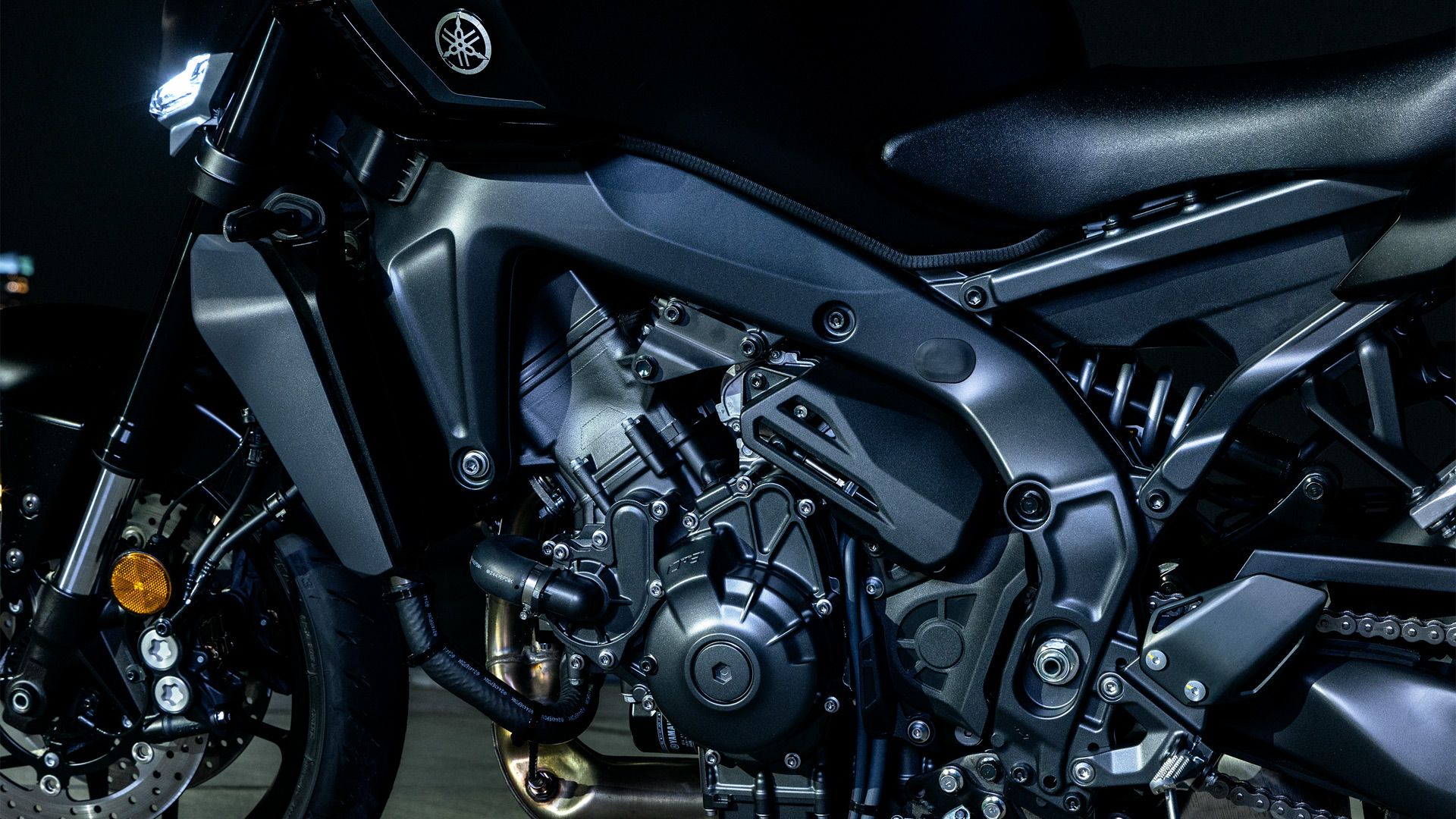 Yamaha MT 09 AMT 2025 Detalles (7)