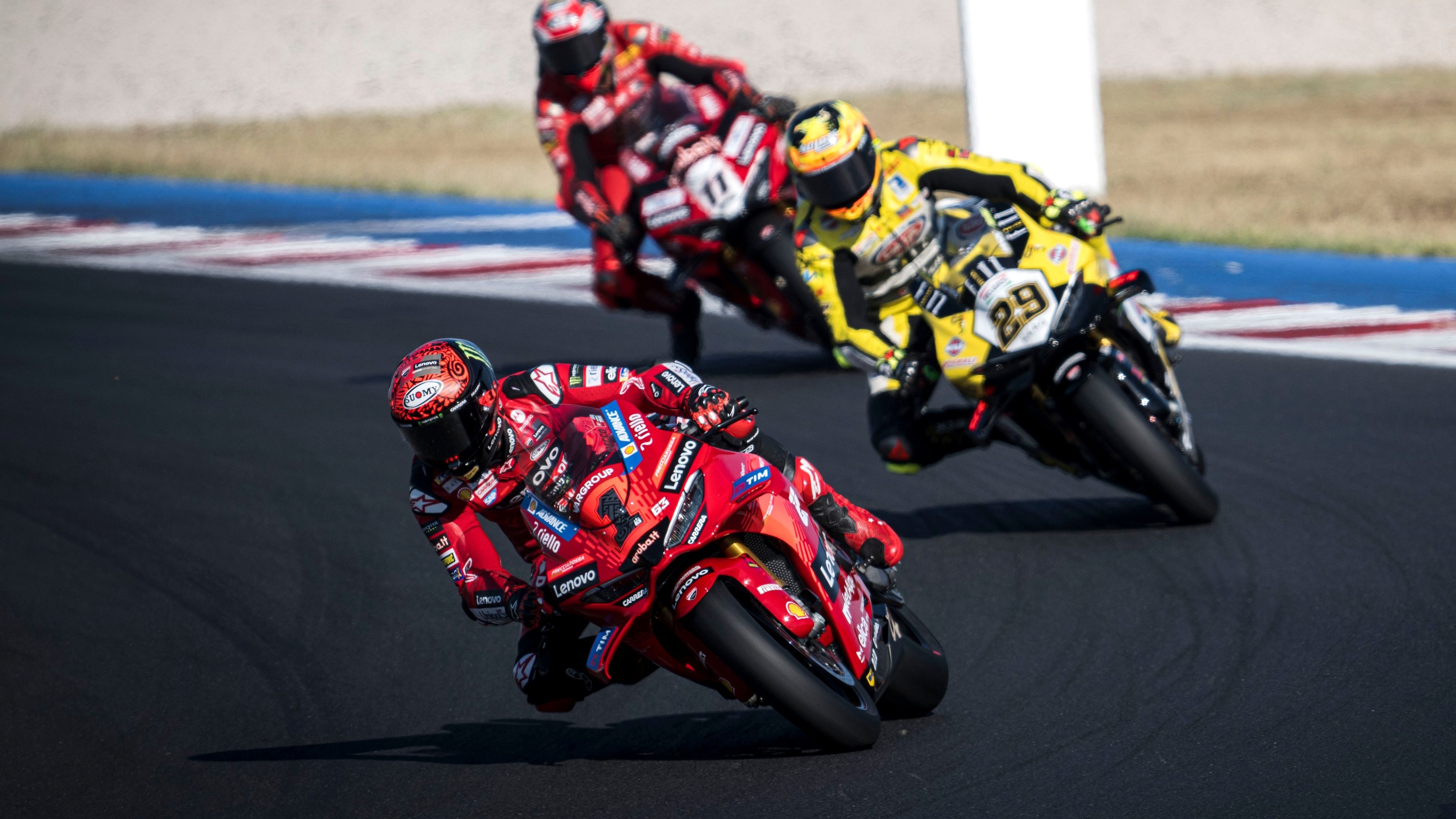 Pecco Bagnaia se hizo con la victoria en la fiesta de Ducati