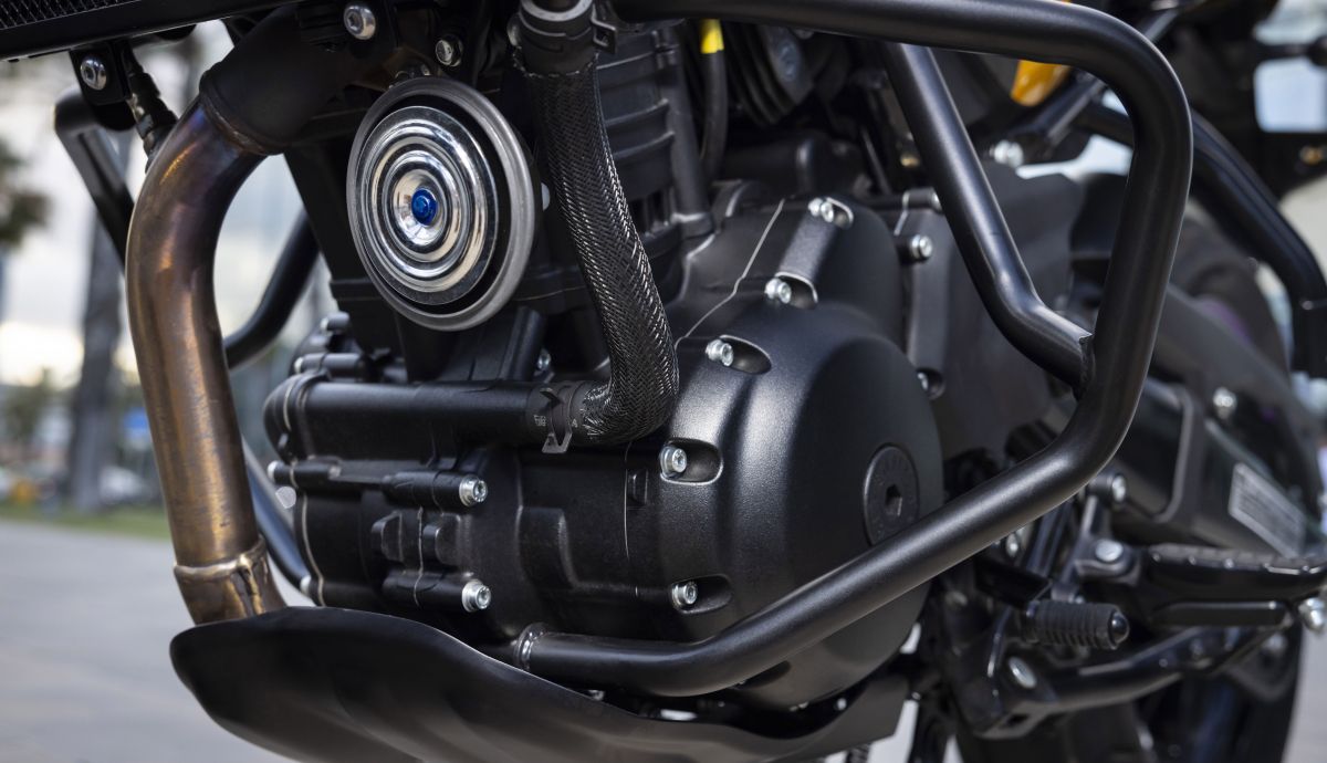 Royal Enfield Guerrilla 450 Front Engine Close Up(1)(1)