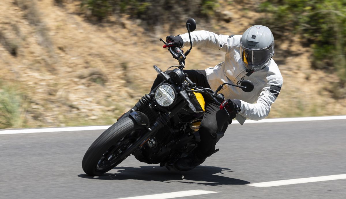 RoyalEnfield Guerrilla450 CANJ FR 1153