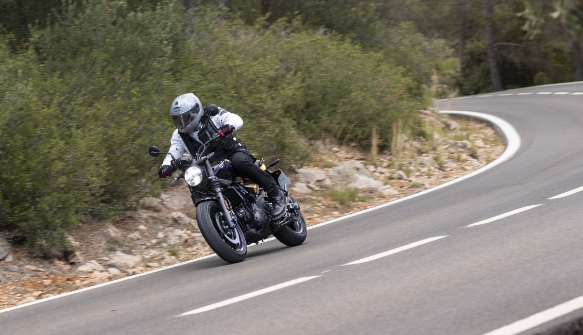 Fotos Royal Enfield Guerrilla 450.