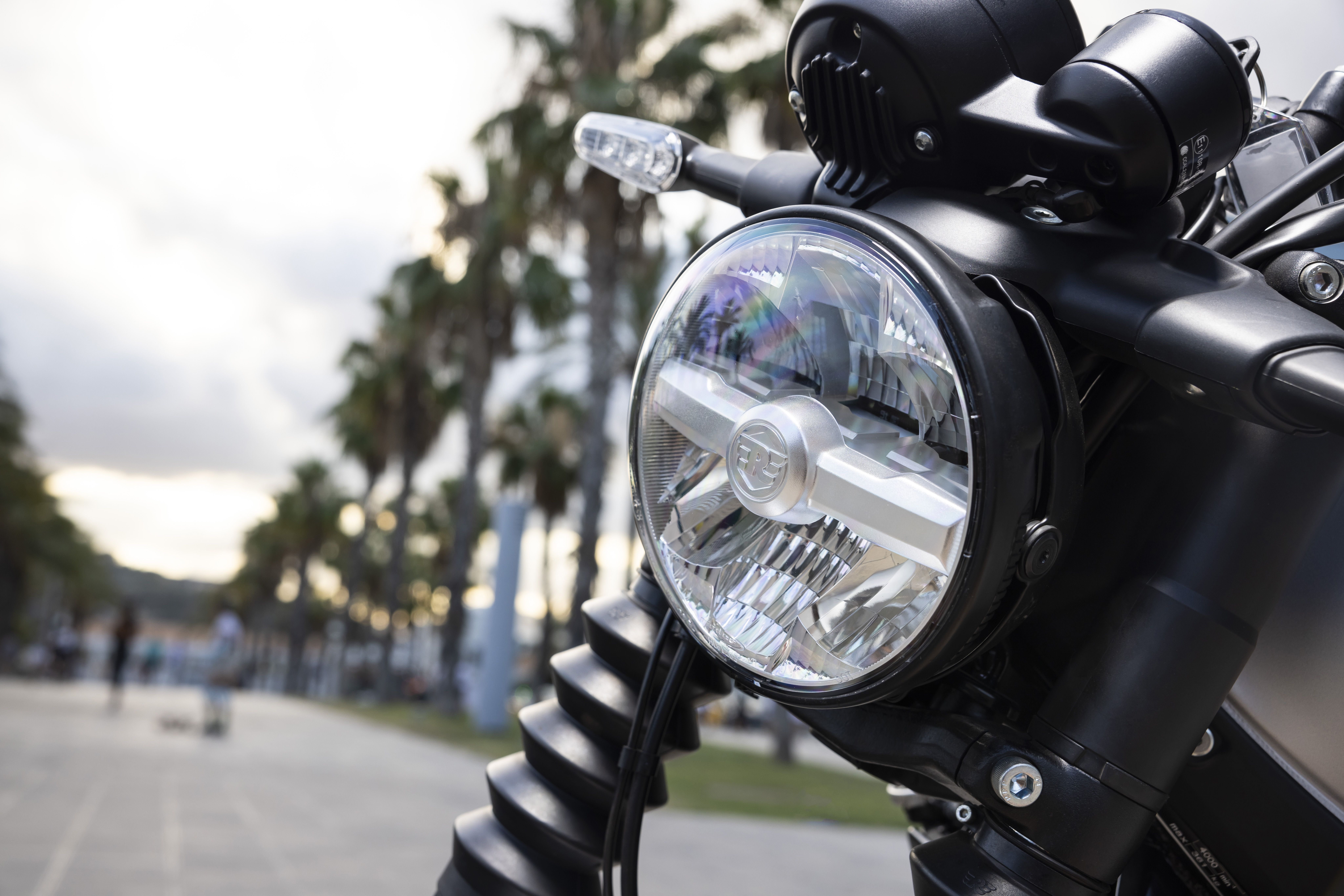 Fotos Royal Enfield Guerrilla 450.