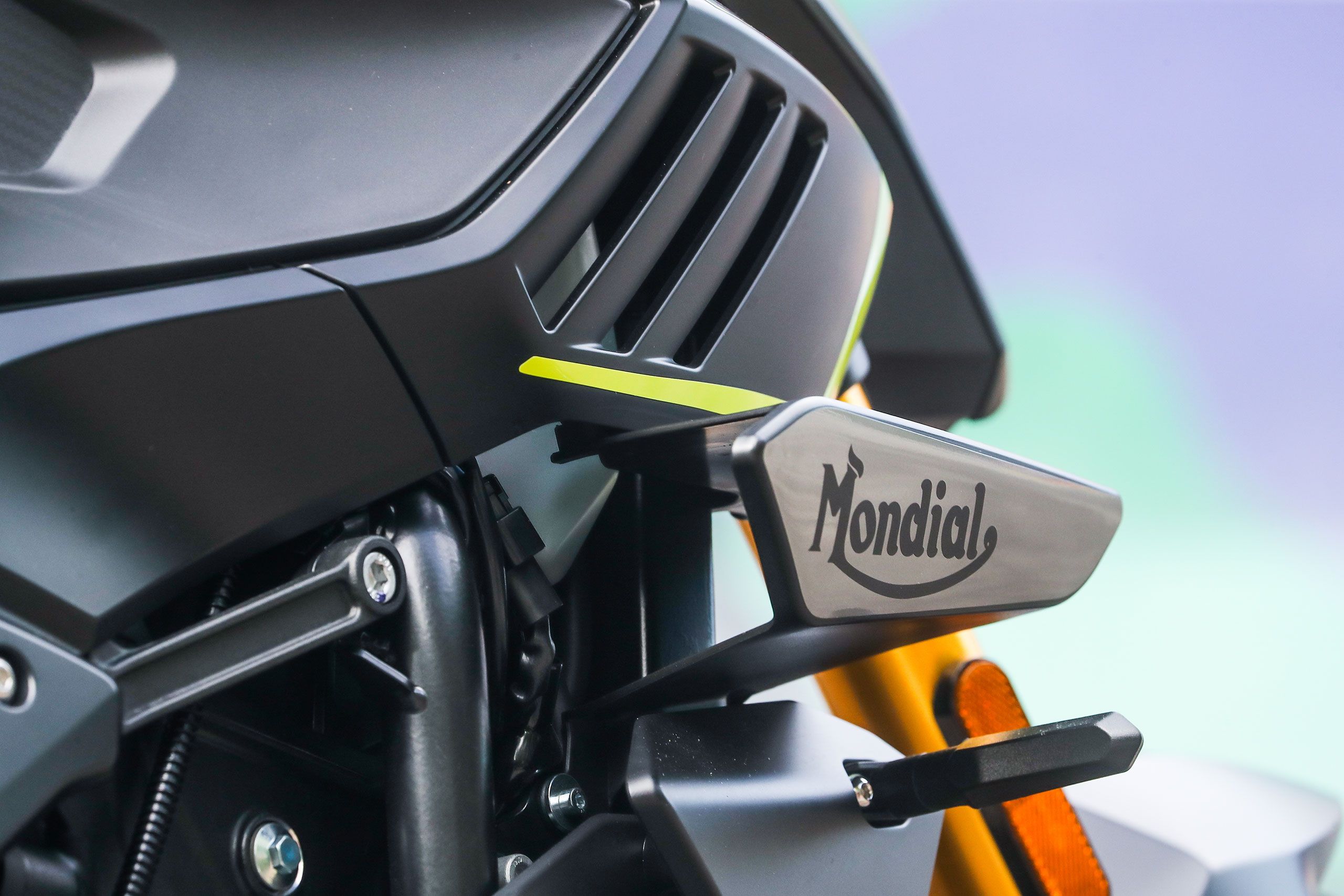 FB Mondial Piega 452 detalles (2)