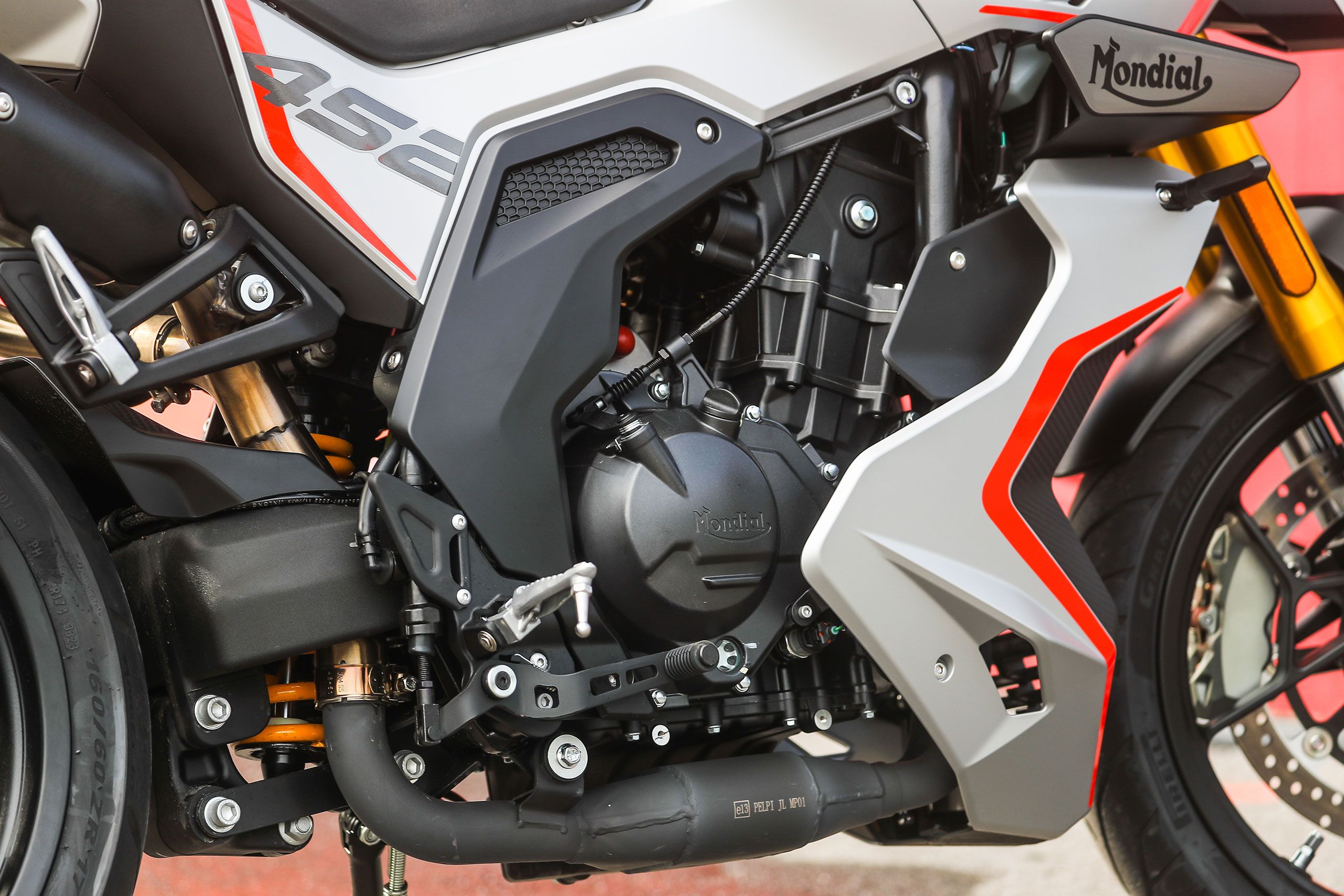 FB Mondial Piega 452 detalles (21)