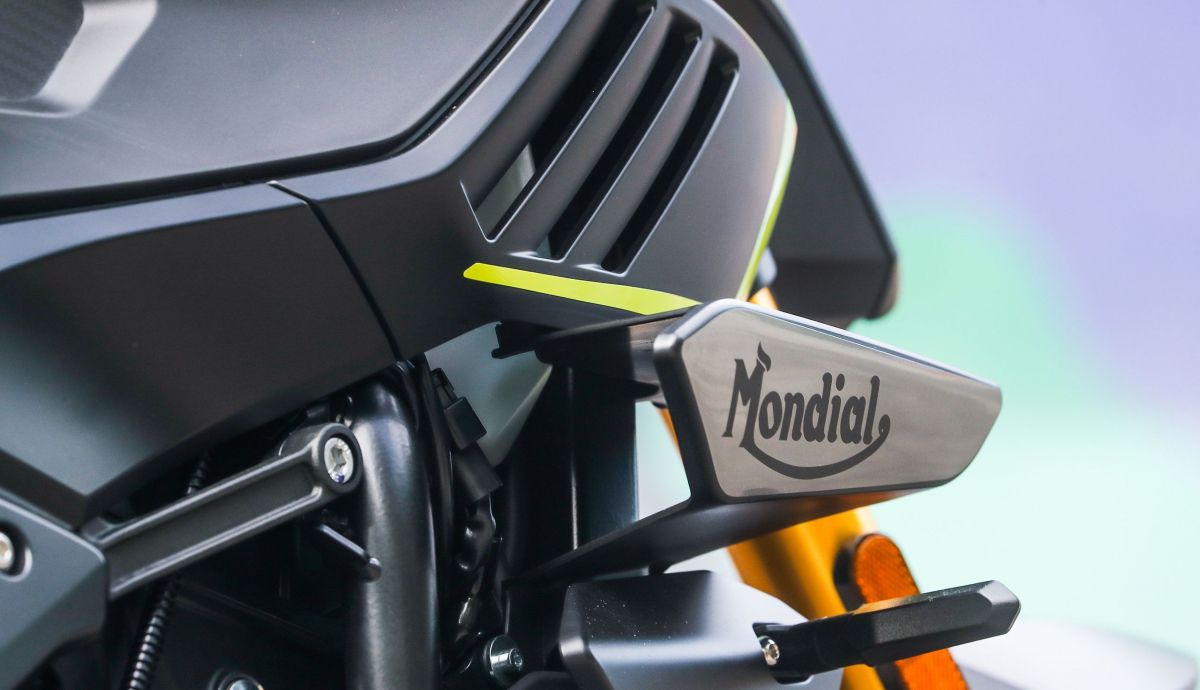 FB Mondial Piega 452 detalles (2) FB Mondial Piega 452 detalles (2)
