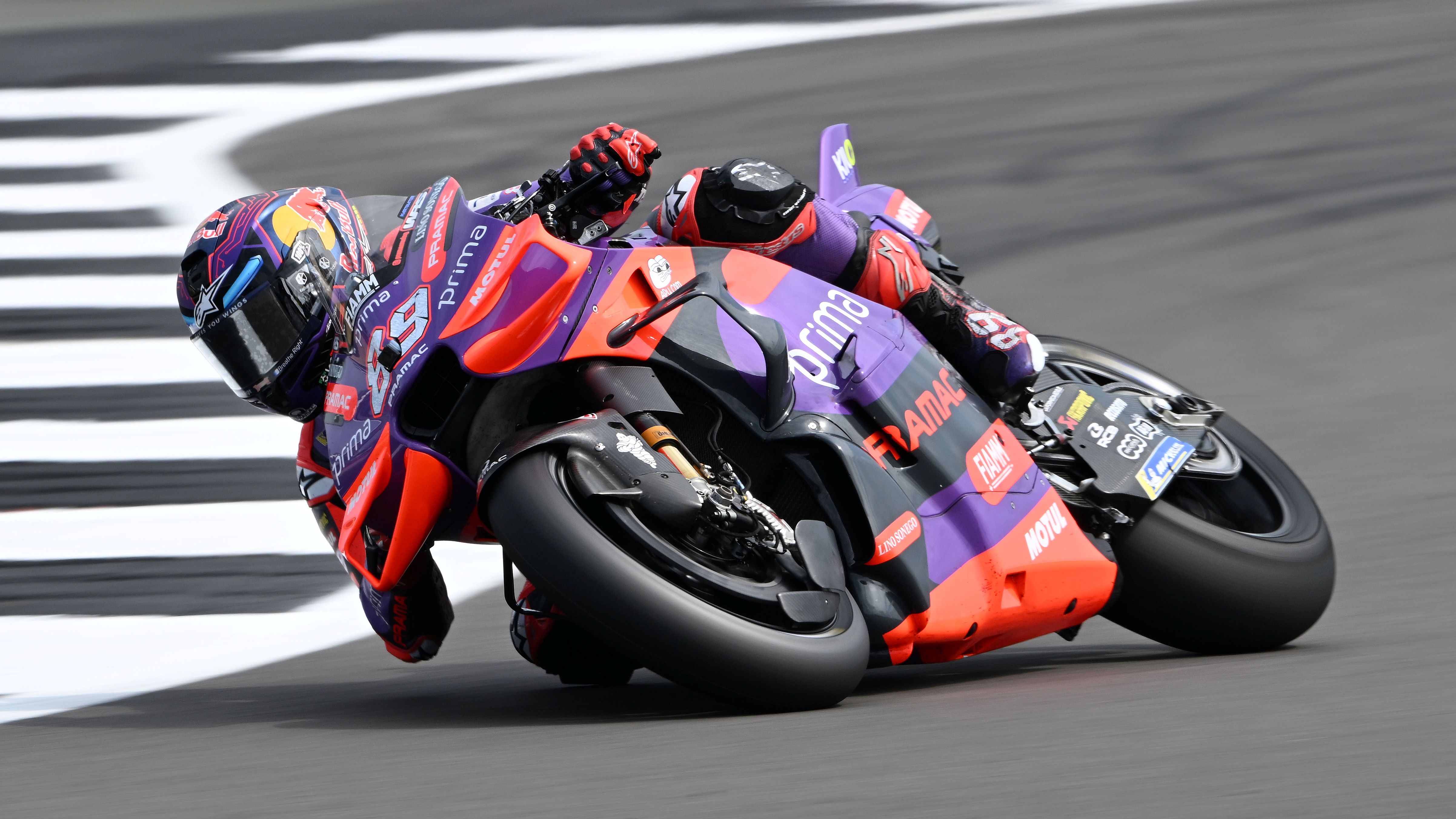 Jorge Martín ha sido el más rápido en la jornada de viernes en Silverstone