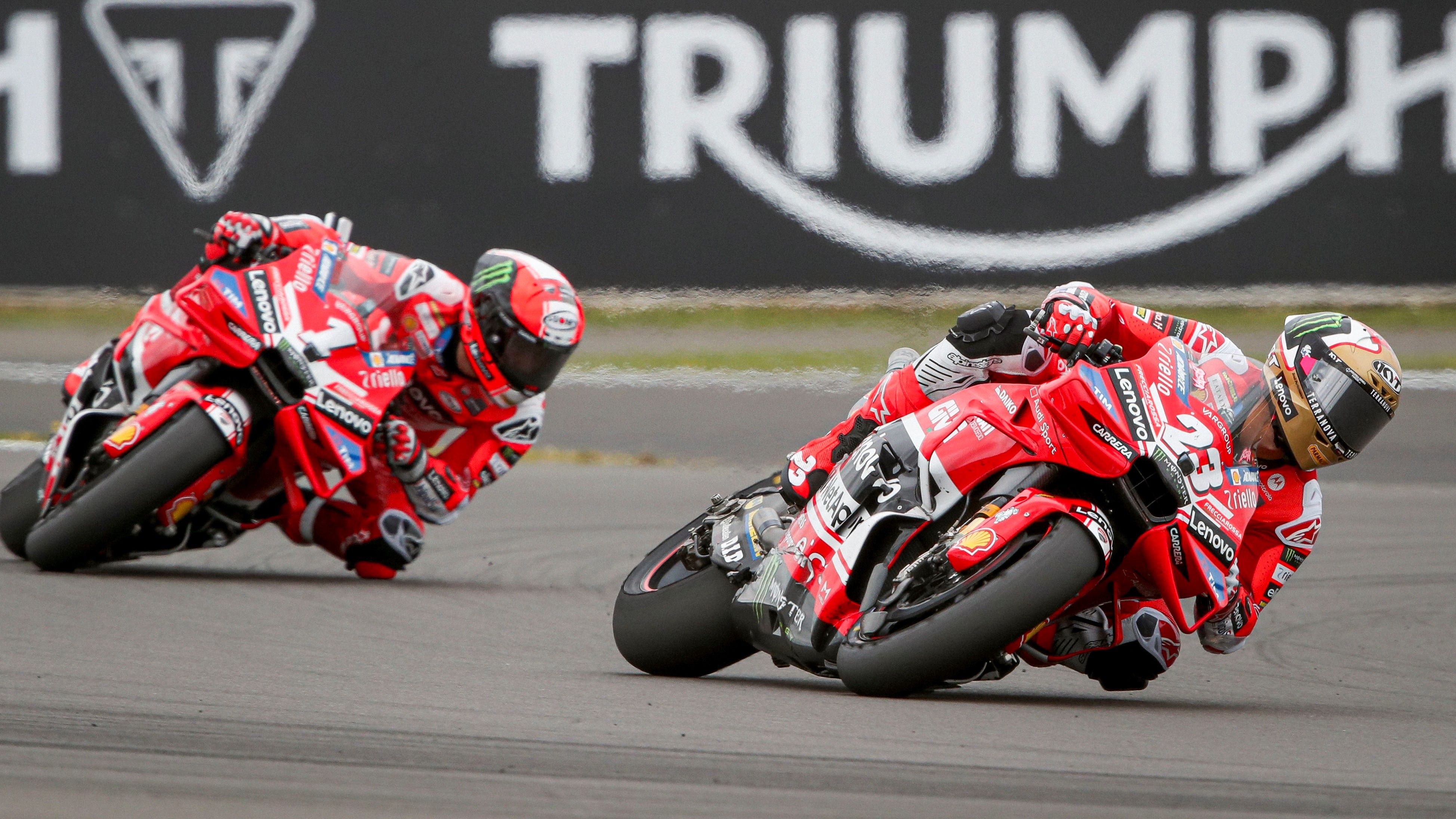 Enea Bastianini seguido por Pecco Bagnaia, MotoGP Silverstone 2024
