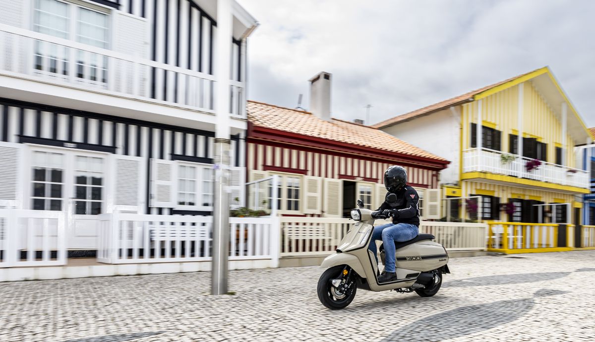 lambreta x300sr accion (4)