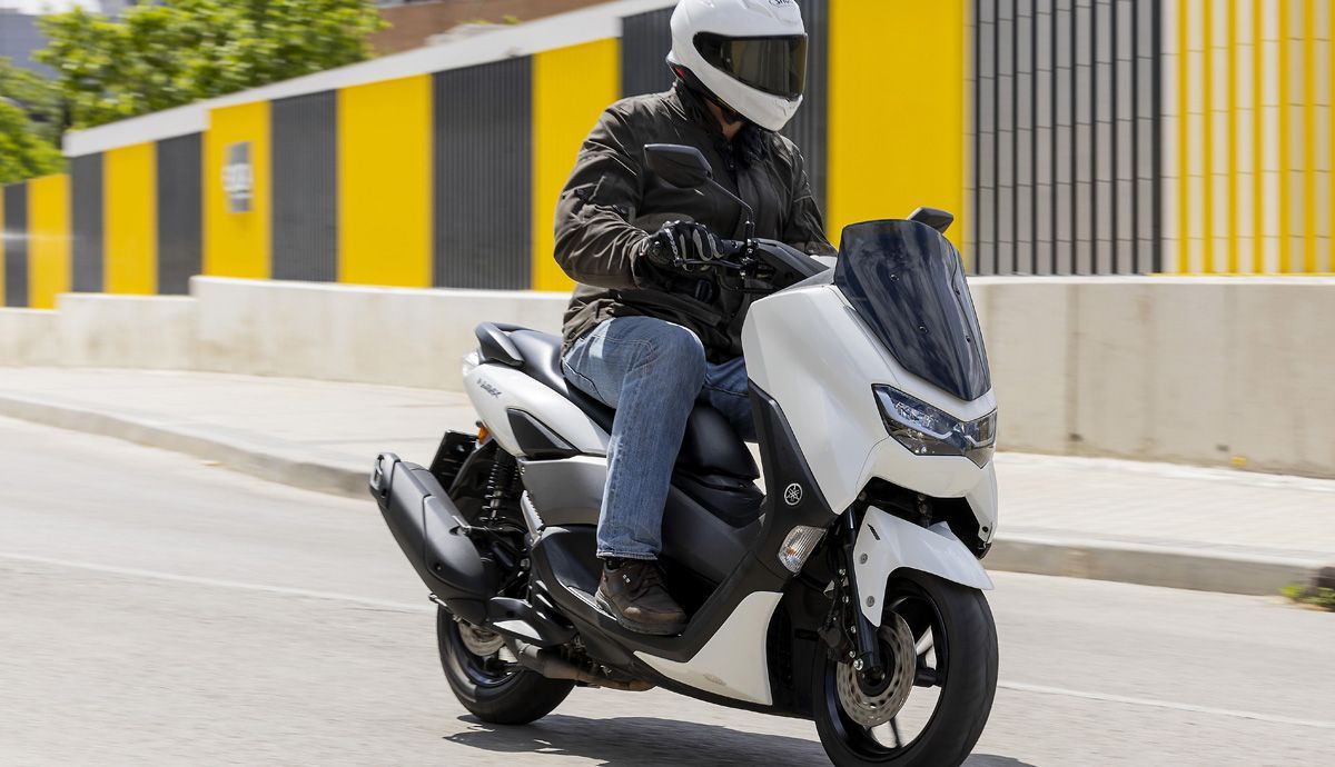 yamaha-n-max-125-2024-accion-4_7_1200x690.jpeg