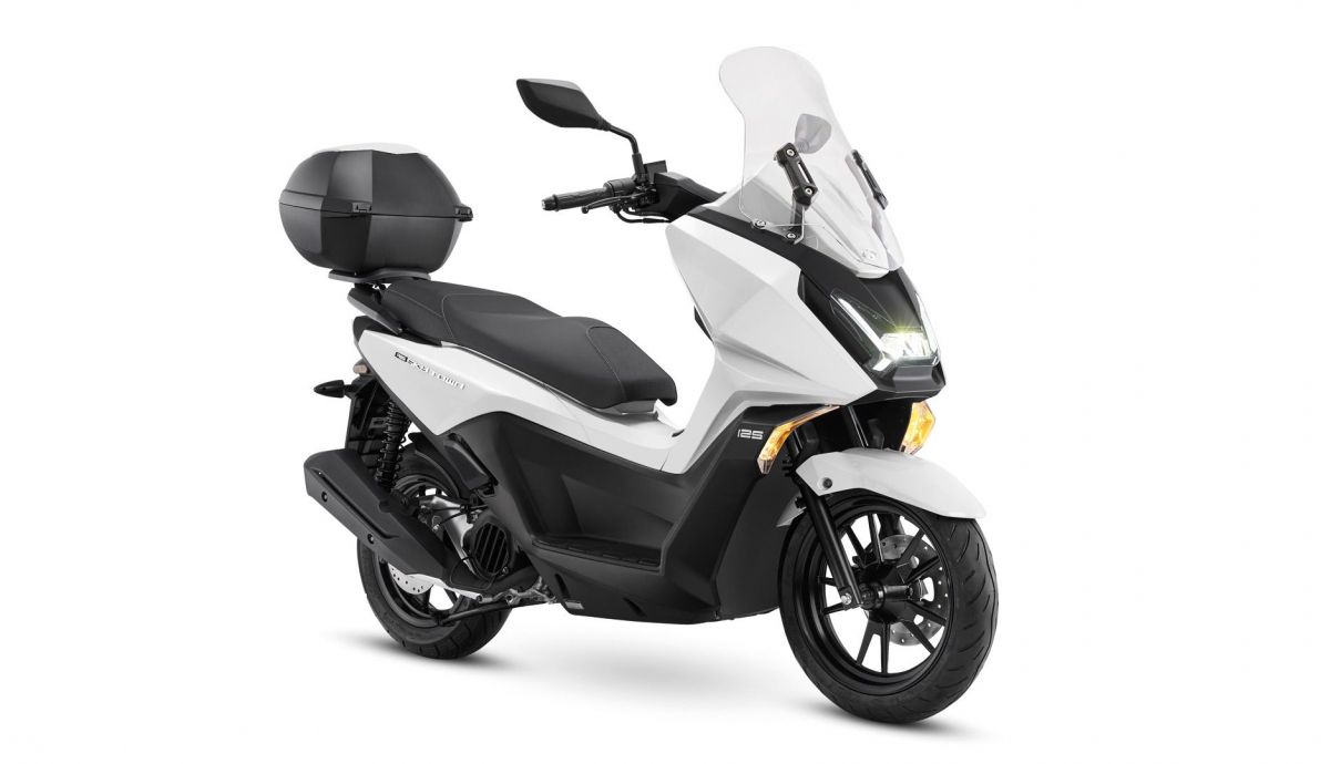 KYMCO SkyTown 125 ABS 2024 Estudio (8) KYMCO SkyTown 125 ABS 2024 Estudio (8)