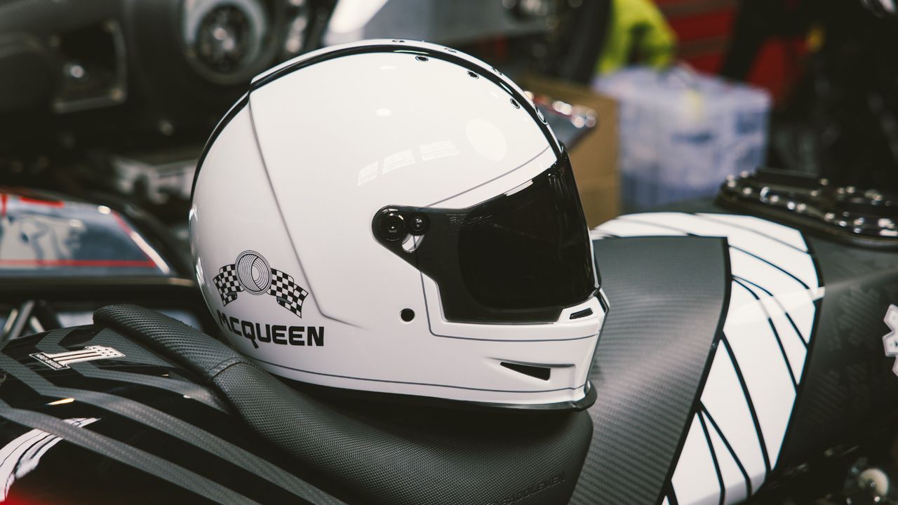 Bell Eliminator Steve McQueen