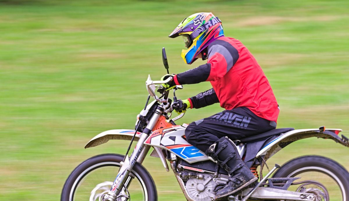 Moto con doble tracción