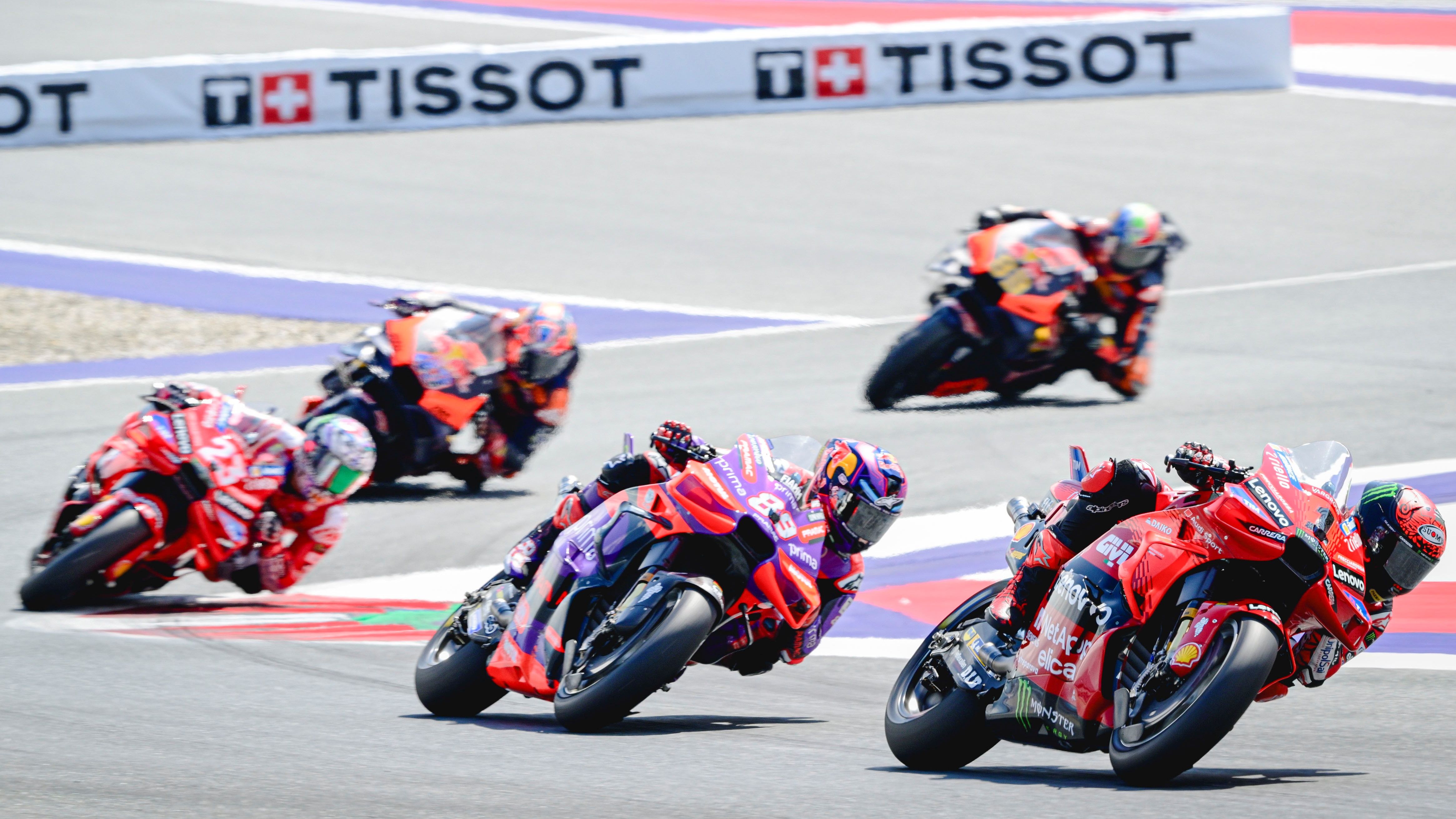 Pecco Bagnaia y Jorge Martín se van de Enea Bastianini, Jack Miller y Brad Binder, MotoGP Austria 2024