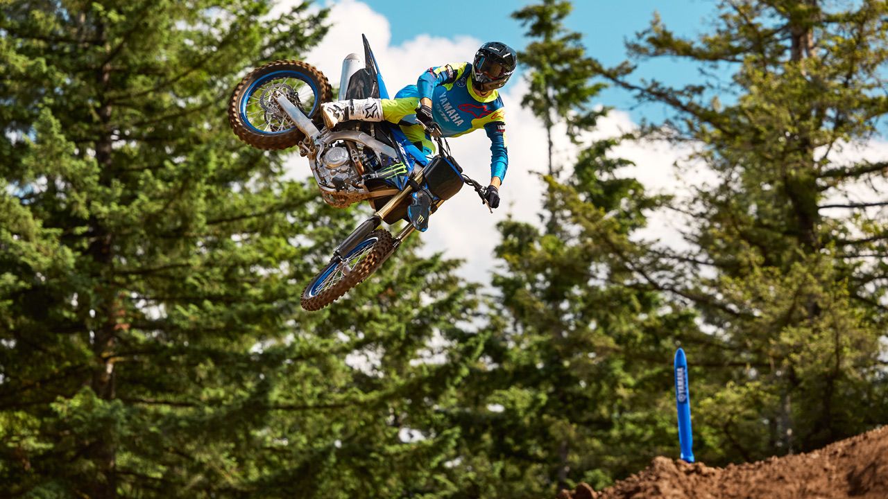 Yamaha YZ450F Monster 2025
