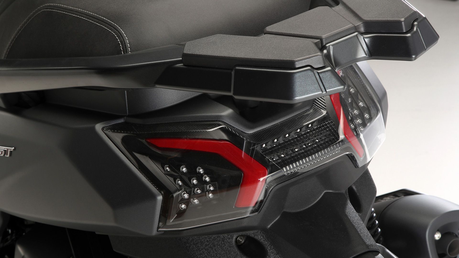 SYM Maxsym GT 400 2024 Detalles Oficiales (4)