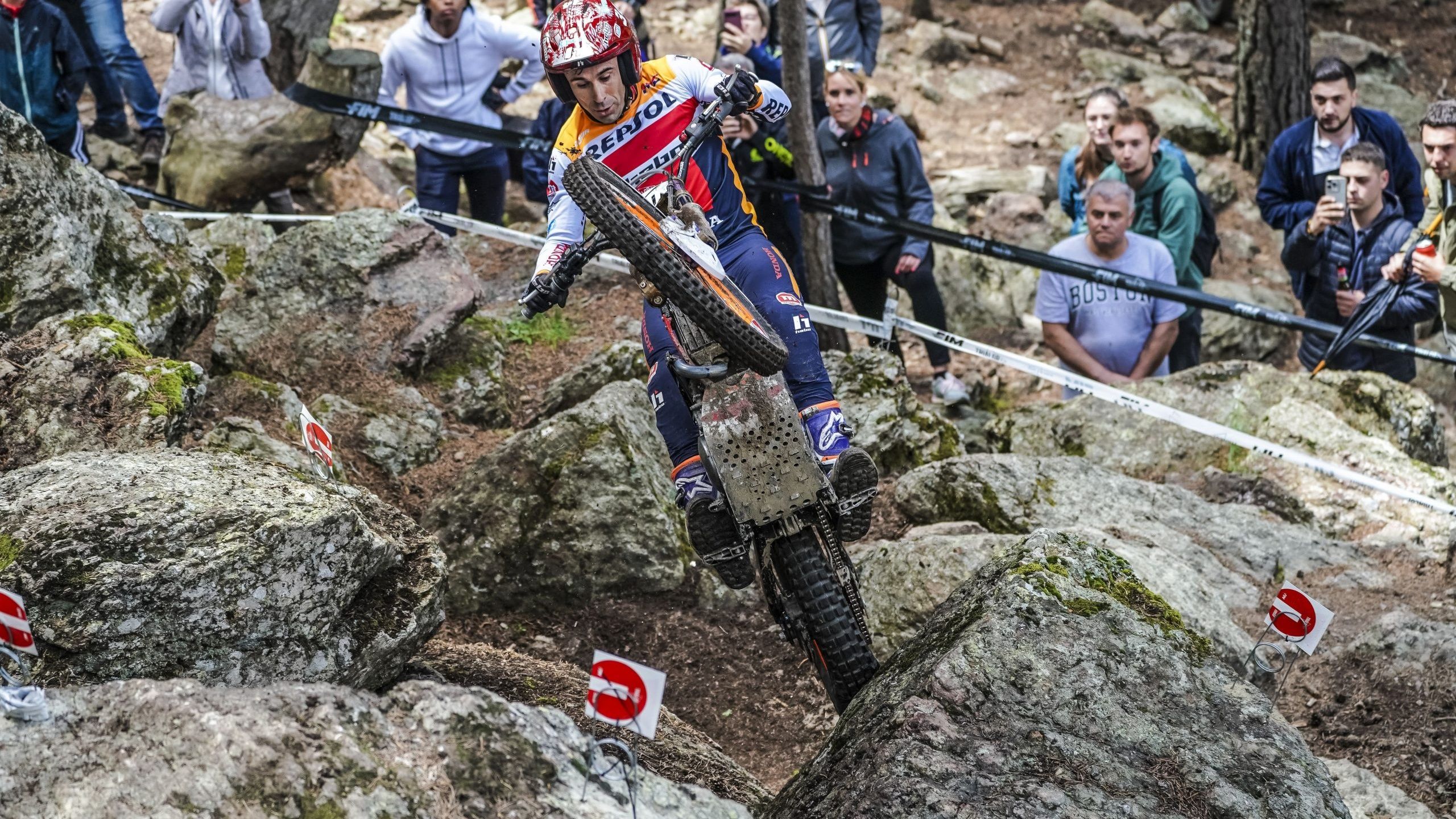 Toni Bou se ha proclamado campeón mundial de TrialGP 2024 y ya lleva 35 títulos mundiales