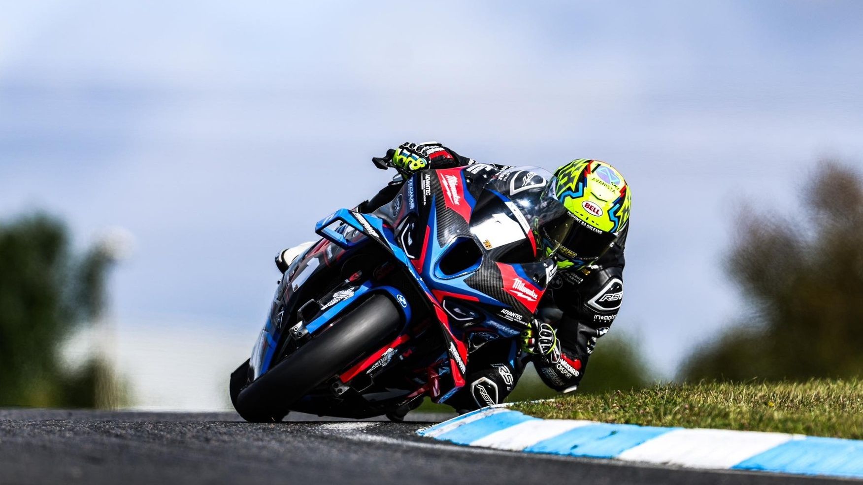 Kenny Foray está a un paso de revalidar su título del France Superbike