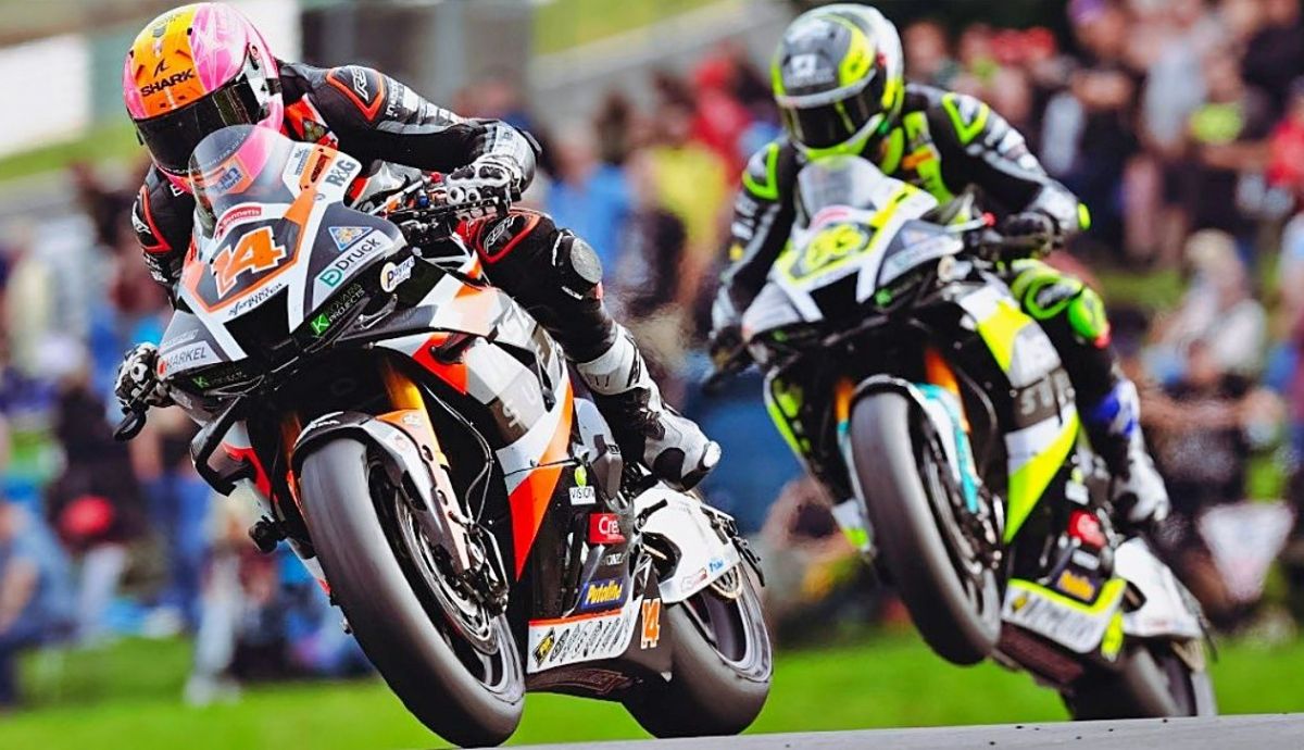 Lee Jackson y Charlie Nesbitt completaron un gran fin de semana para el MasterMac Honda Lee Jackson y Charlie Nesbitt completaron un gran fin de semana para el MasterMac Honda