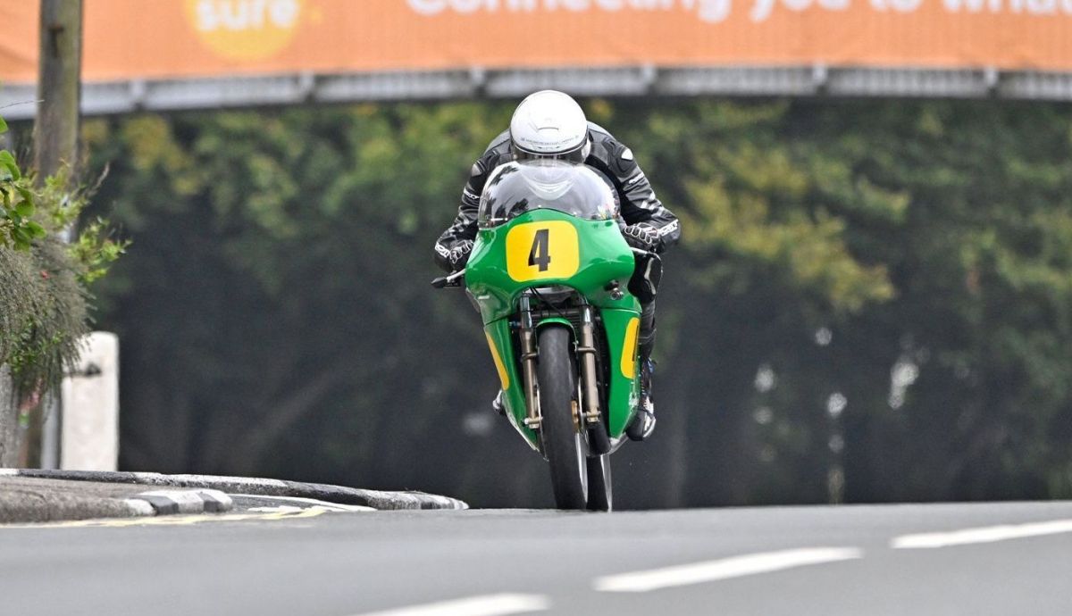 Shaun Anderson se llevó un Classic Senior ManxGP apretadísimo ante John McGuinness