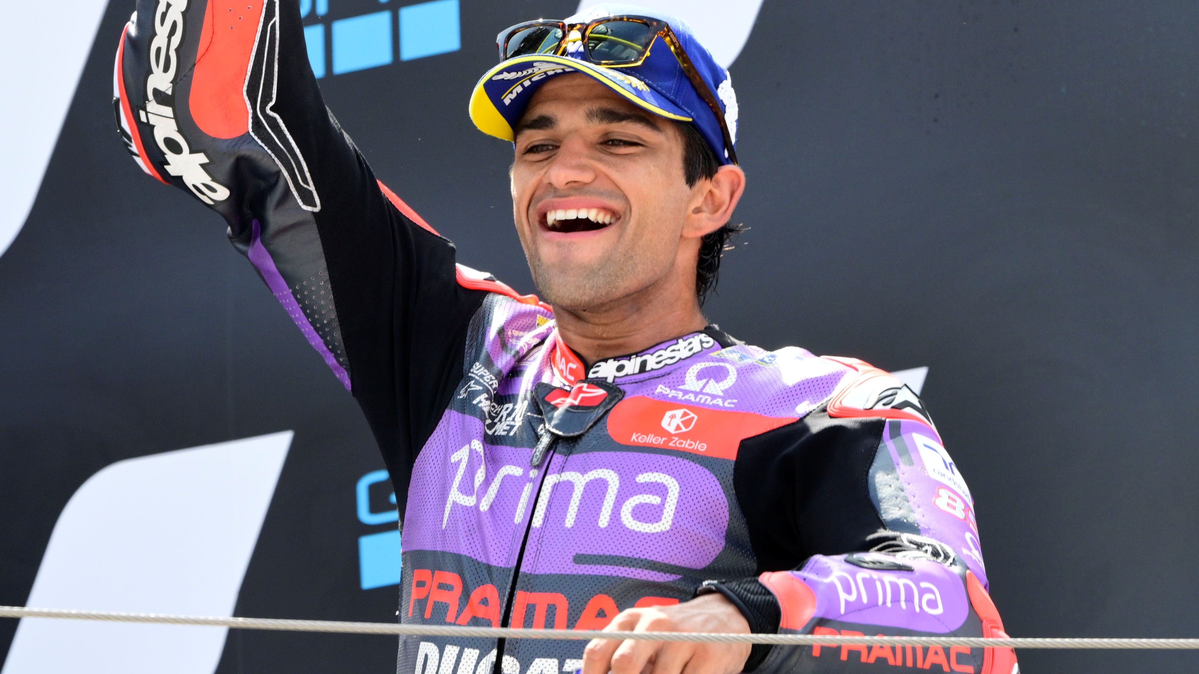 Jorge Martín celebra su segundo puesto en el GP de Aragón