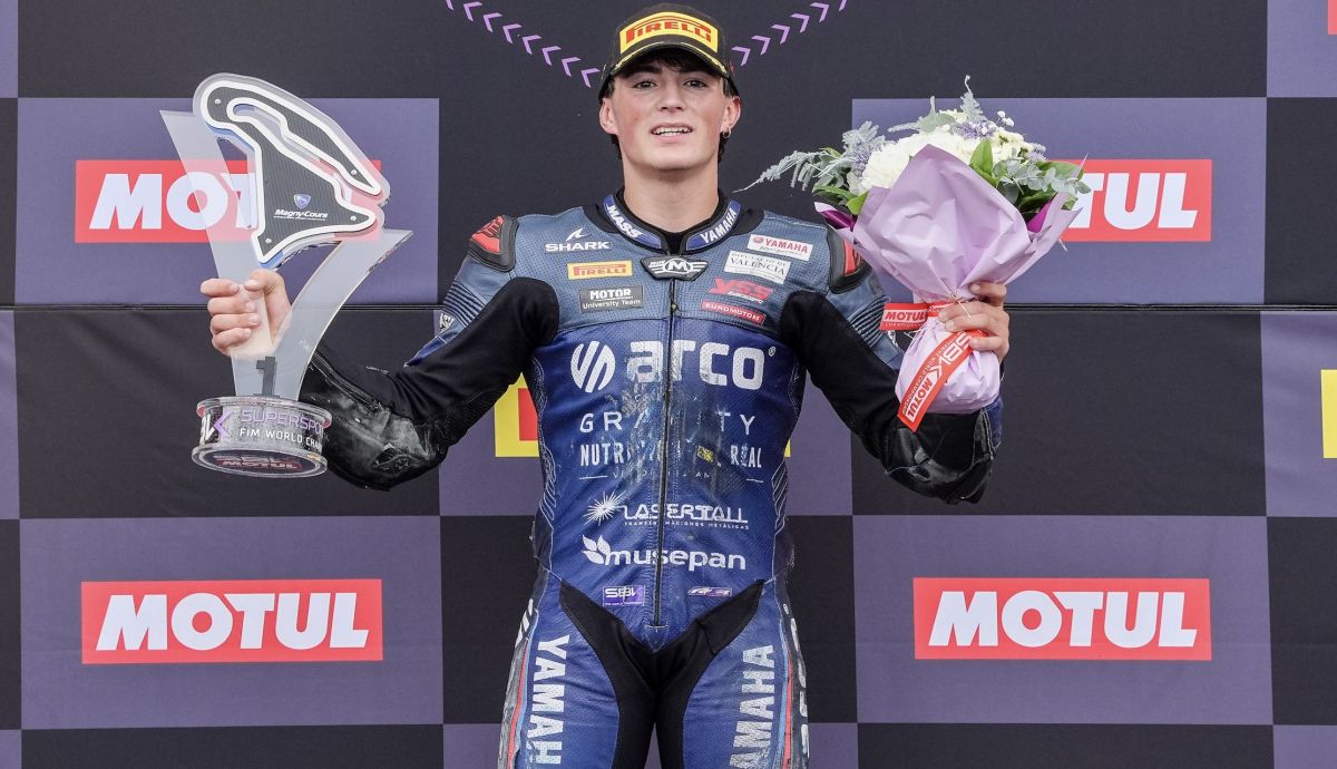 Unai Calatayud ha logrado su primera victoria en el Mundial de Supersport 300