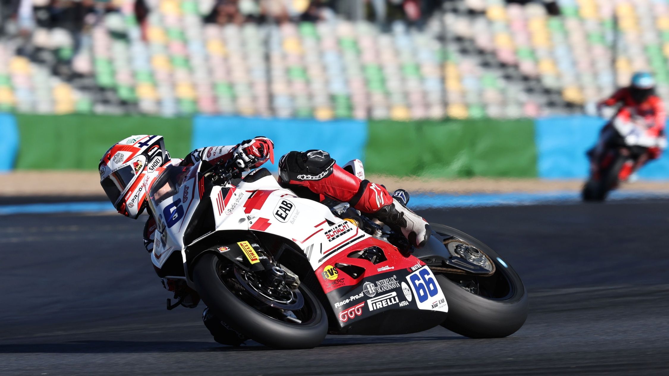 Niki Tuuli ha vuelto a la victoria en Magny Cours
