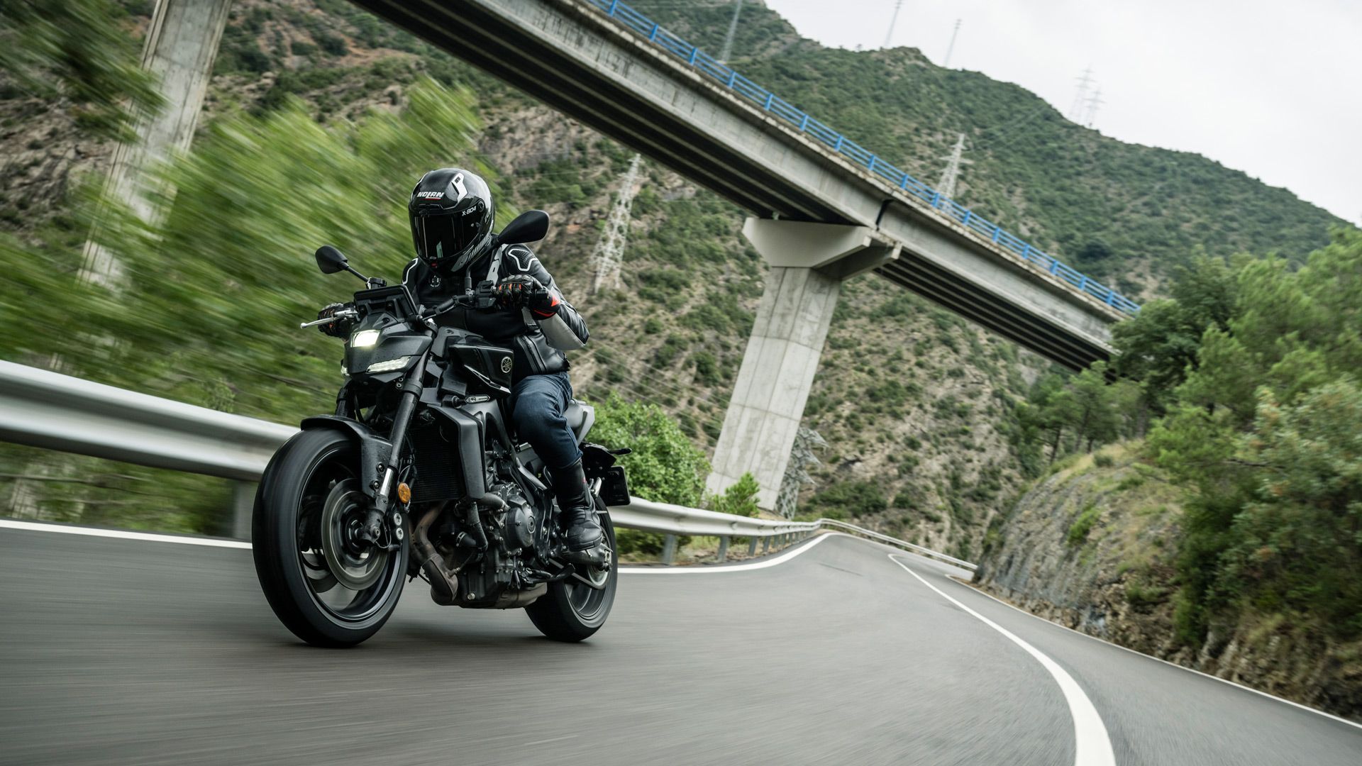 Yamaha MT 09 Y AMT 2024 Accion (24)