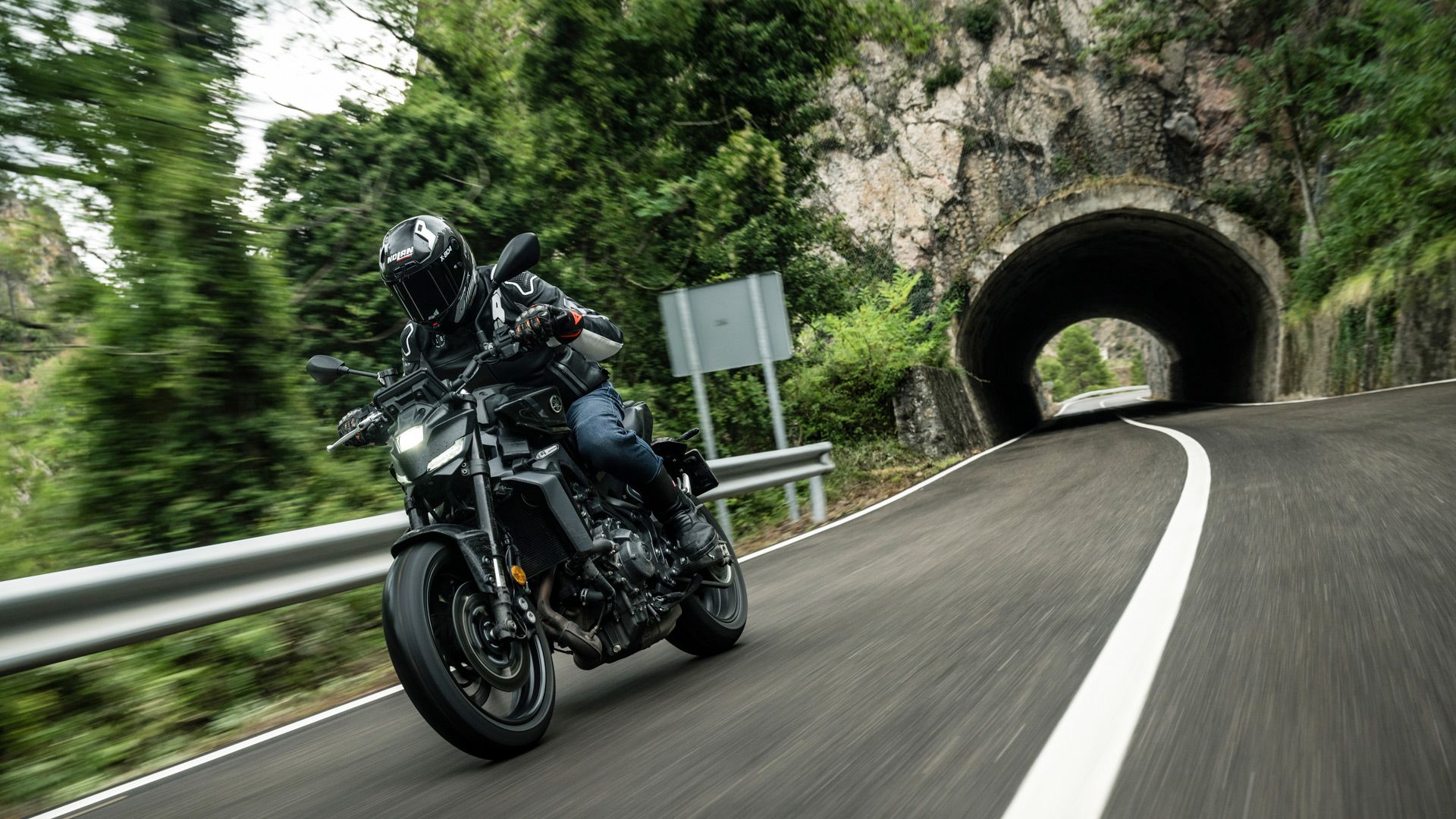 Yamaha MT 09 Y AMT 2024 Accion (31)
