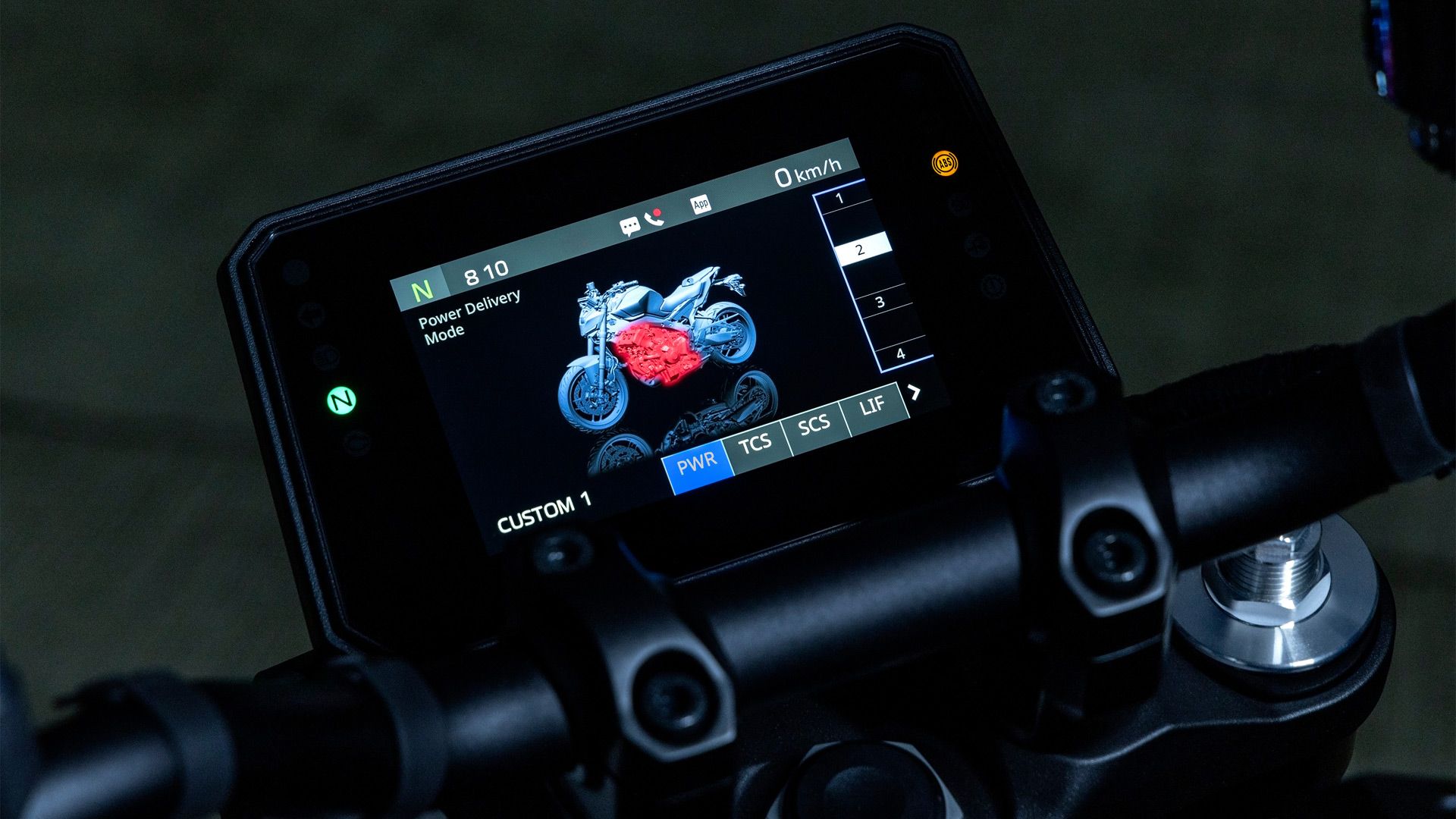 Yamaha MT 09 Y AMT 2024 Detalles B (9)