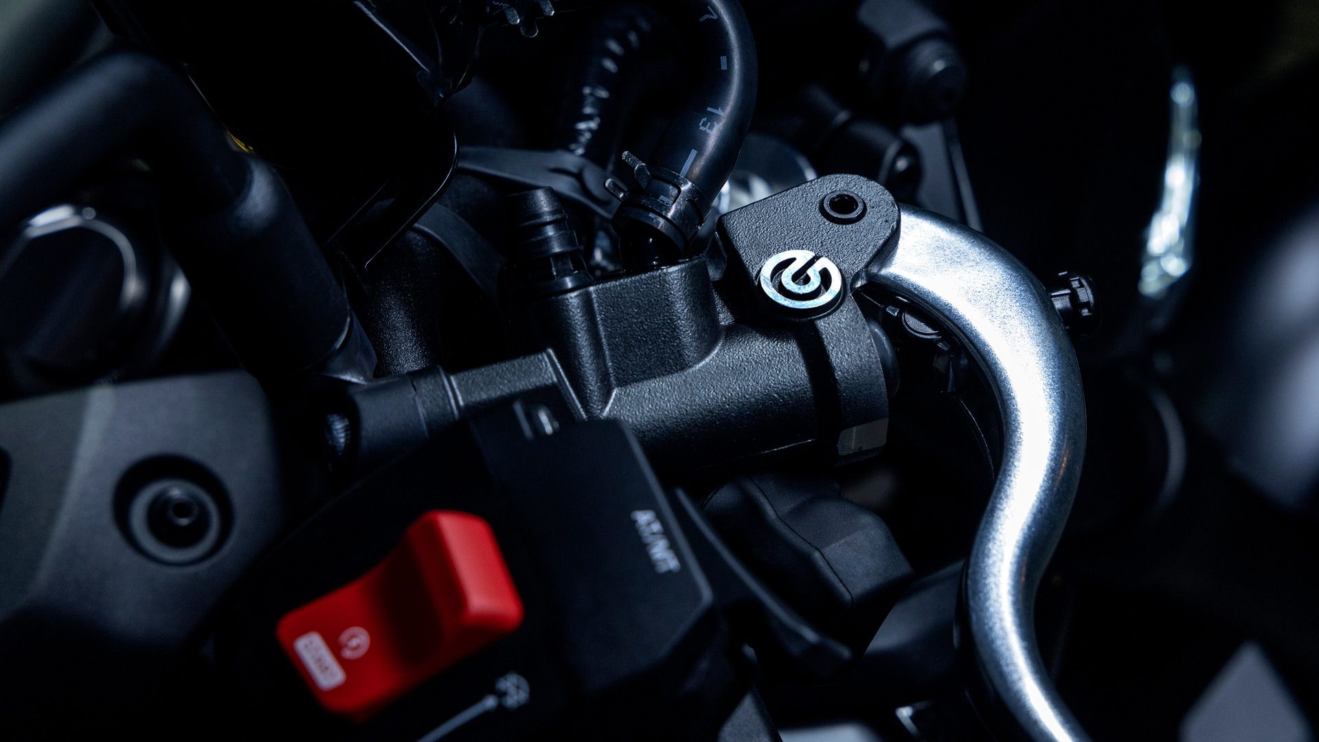 Yamaha MT 09 Y AMT 2024 Detalles B (11)