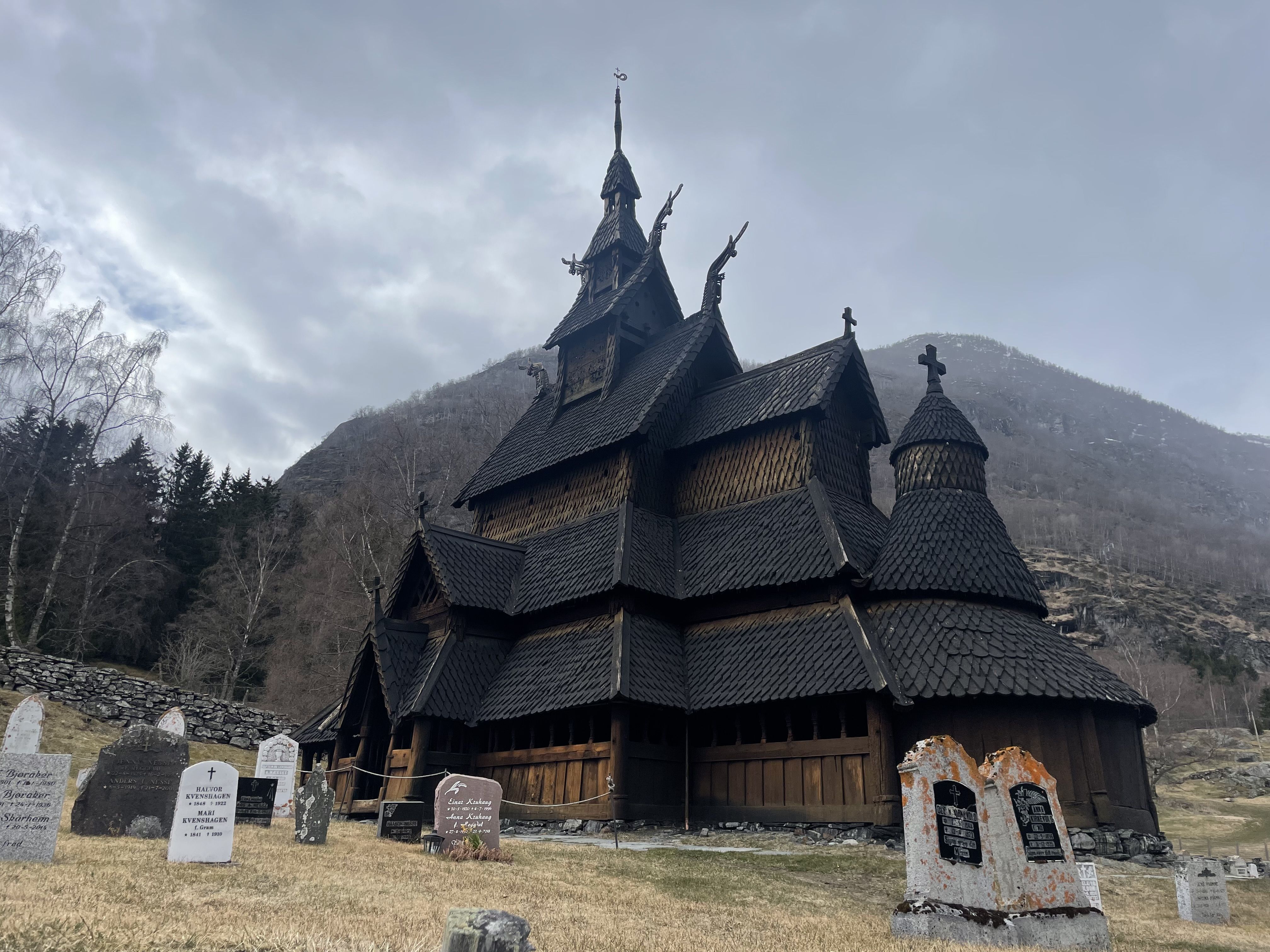 Majestuosa iglesia de. Borgund