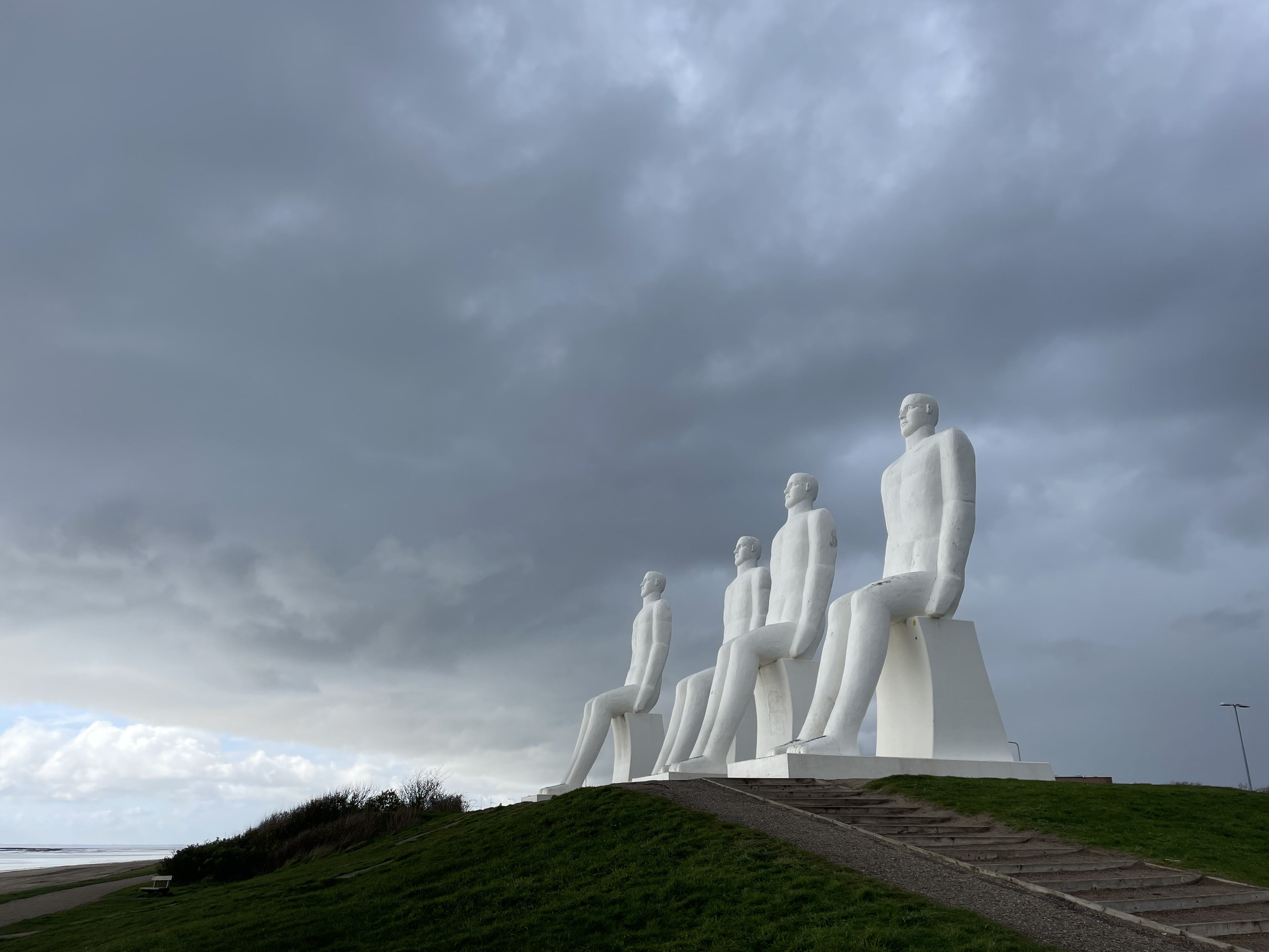 Men at Sea, en Dinamarca