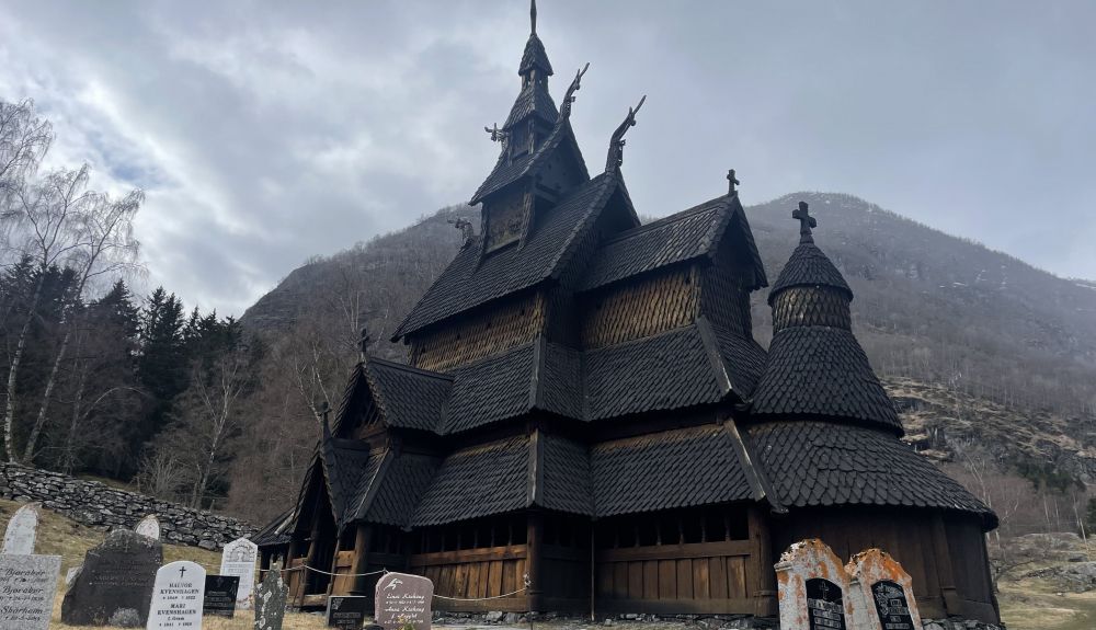 Majestuosa iglesia de. Borgund