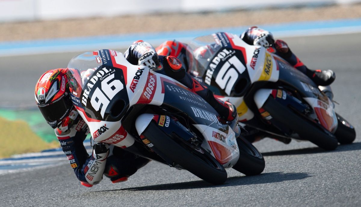 Guido Pini ganó la primera carrera ante su compañero Brian Uriarte Guido Pini ganó la primera carrera ante su compañero Brian Uriarte