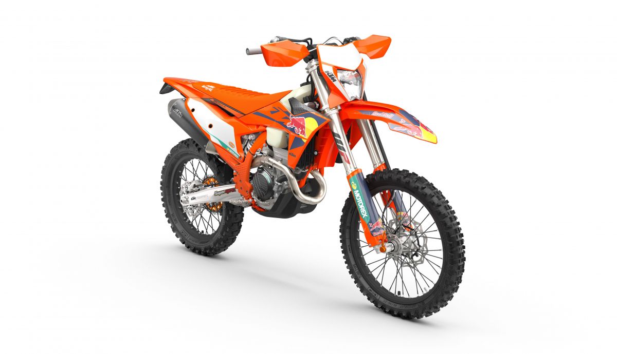 624641 MY25 KTM 350 EXC F CHAMPION EDITION 45 right CHAMPION EDITION STUDIO 624641 MY25 KTM 350 EXC F CHAMPION EDITION 45 right CHAMPION EDITION STUDIO