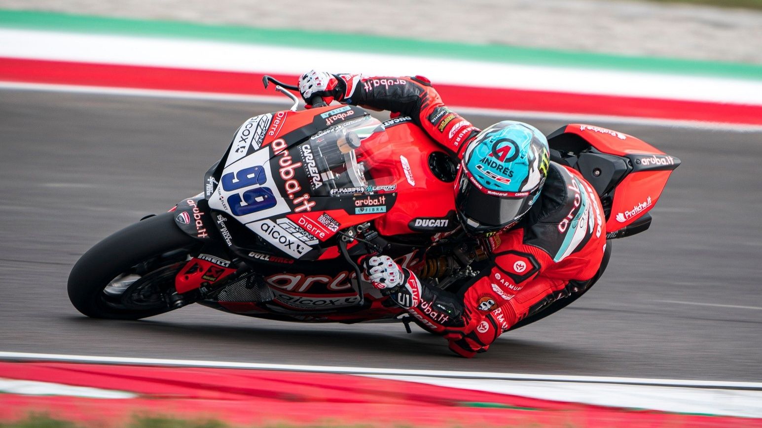 Adrián Huertas ha dominado de inicio a fin la primera carrera de Cremona