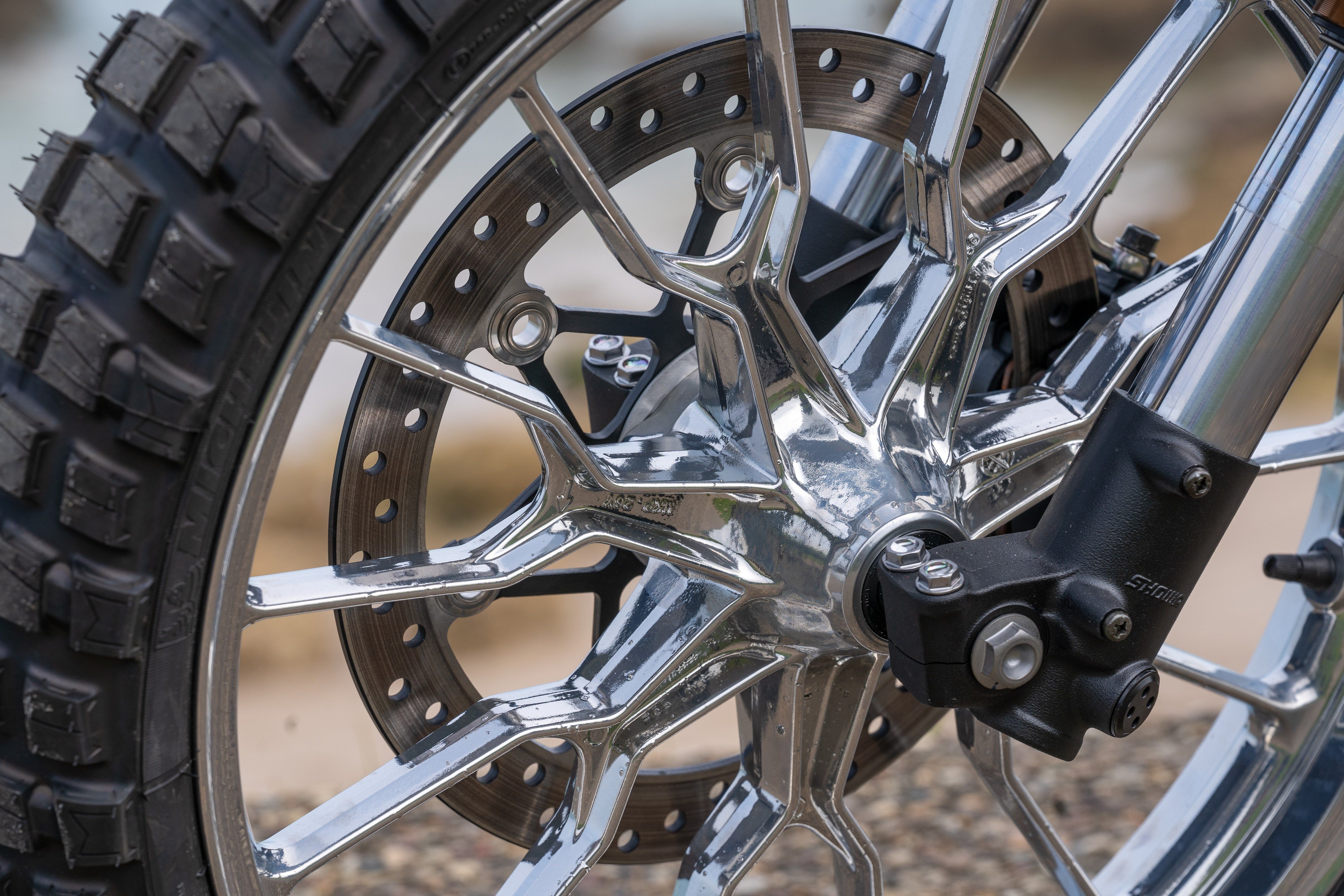 478602 Wheels and Waves   Alpina 500