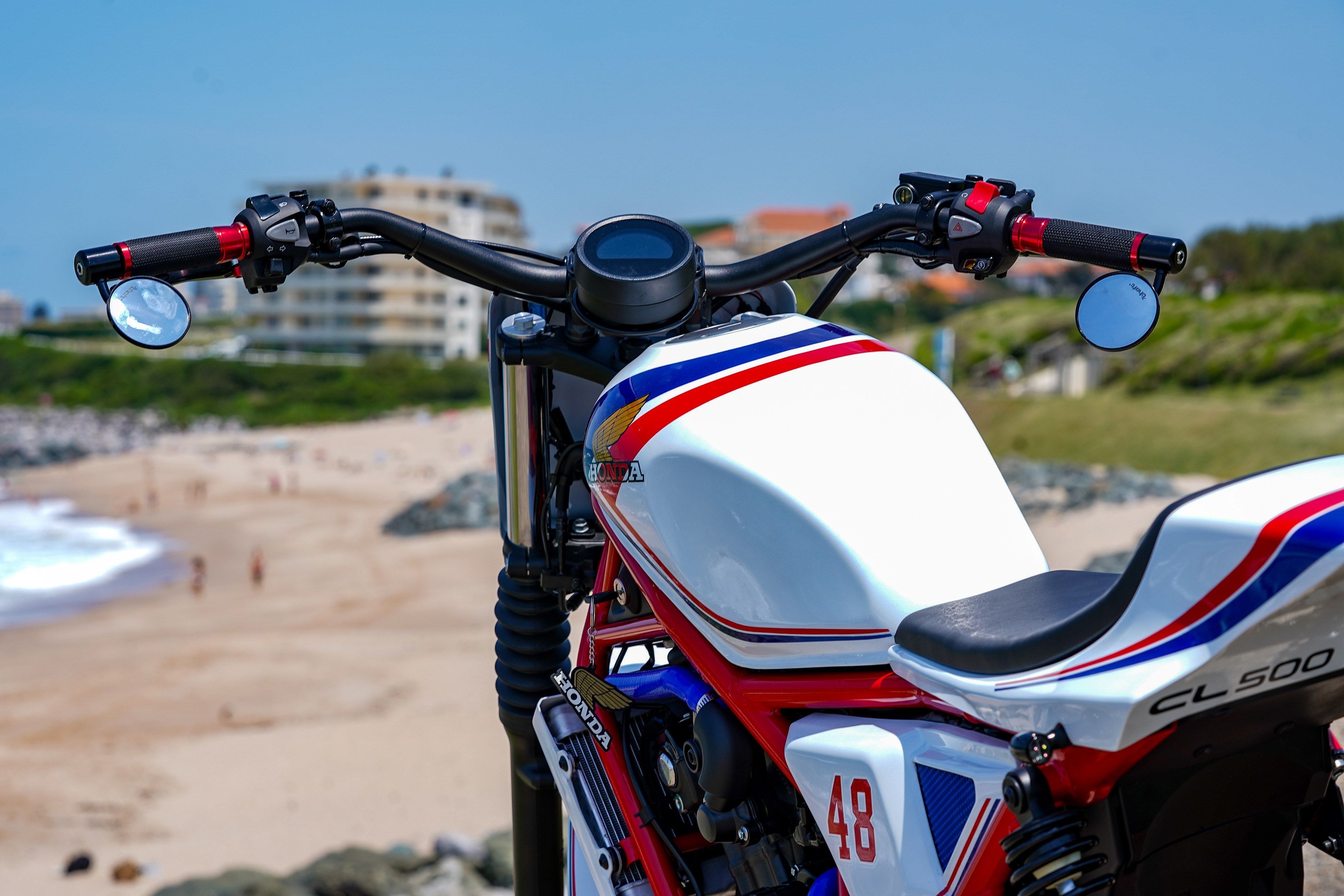 478813 Wheels and Waves   Oceans Track