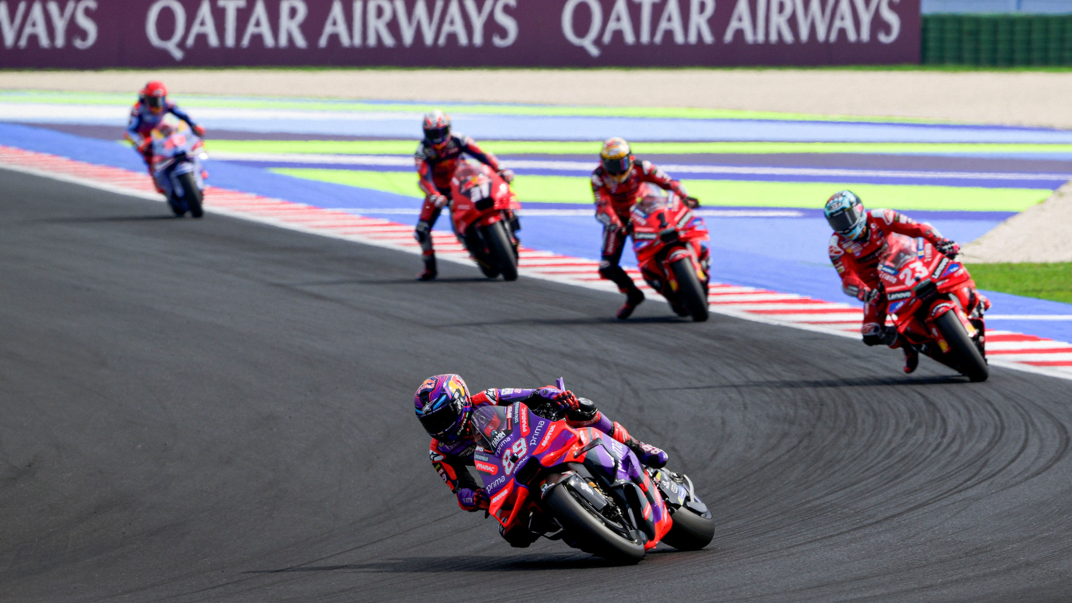 Jorge Martín comanda ante Enea Bastianini, Pecco Bagnaia, Pedro Acosta y Marc Márquez, MotoGP Emilia Romaña 2024