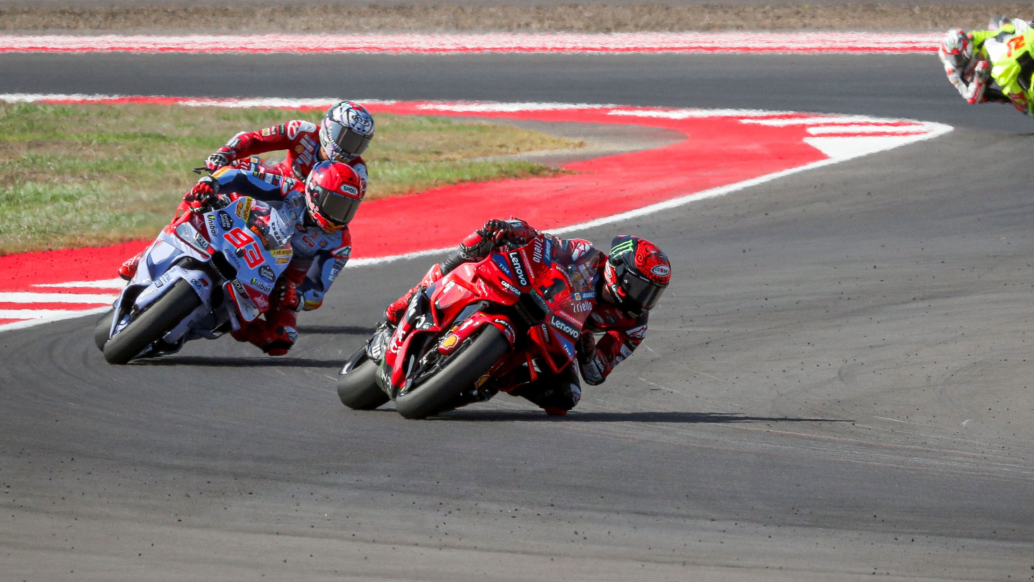 Pecco Bagnaia ha ganado en Indonesia ante Enea Bastianini y Marc Márquez