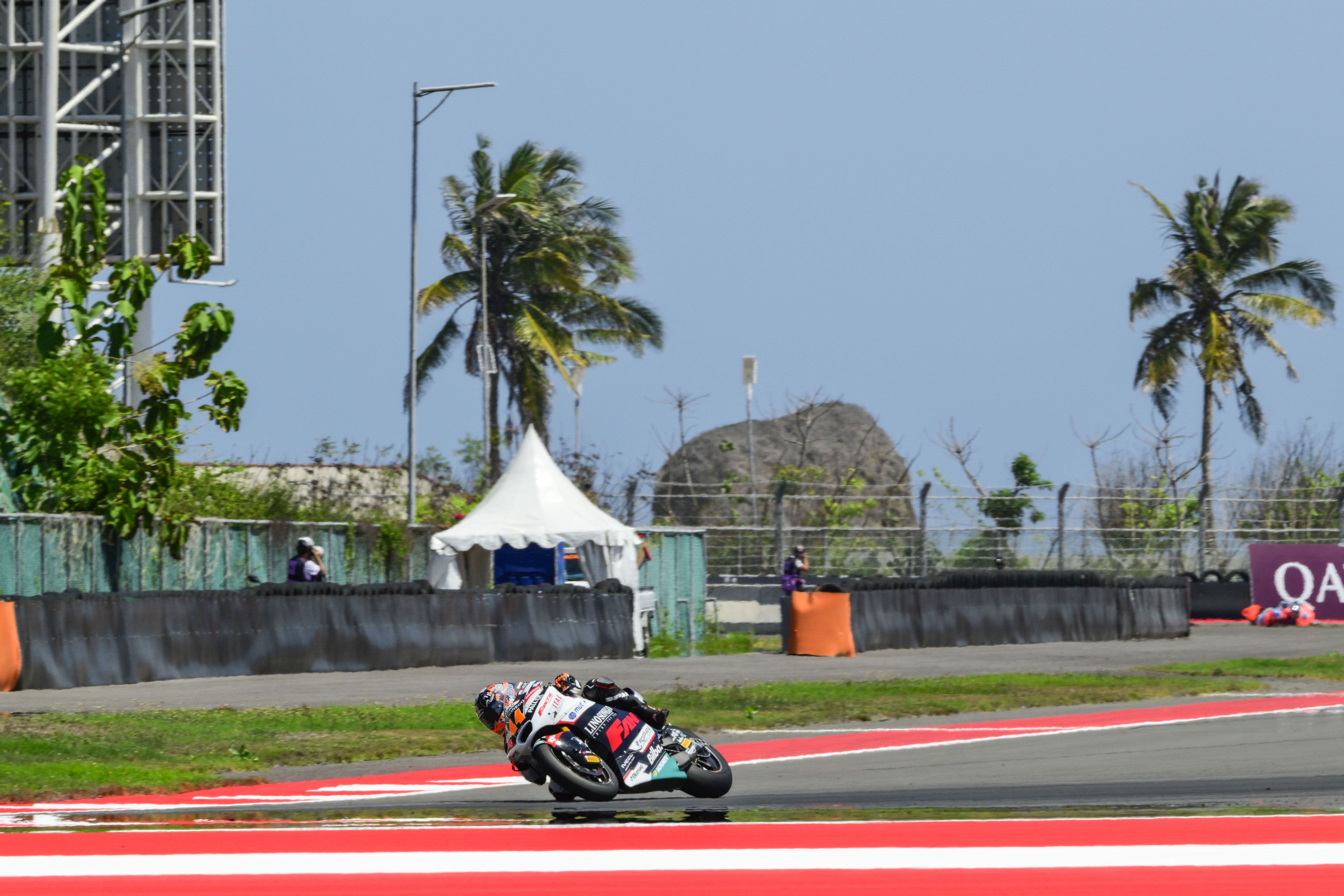Arón Canet lideró en solitario toda la carrera, Moto2 Indonesia 2024