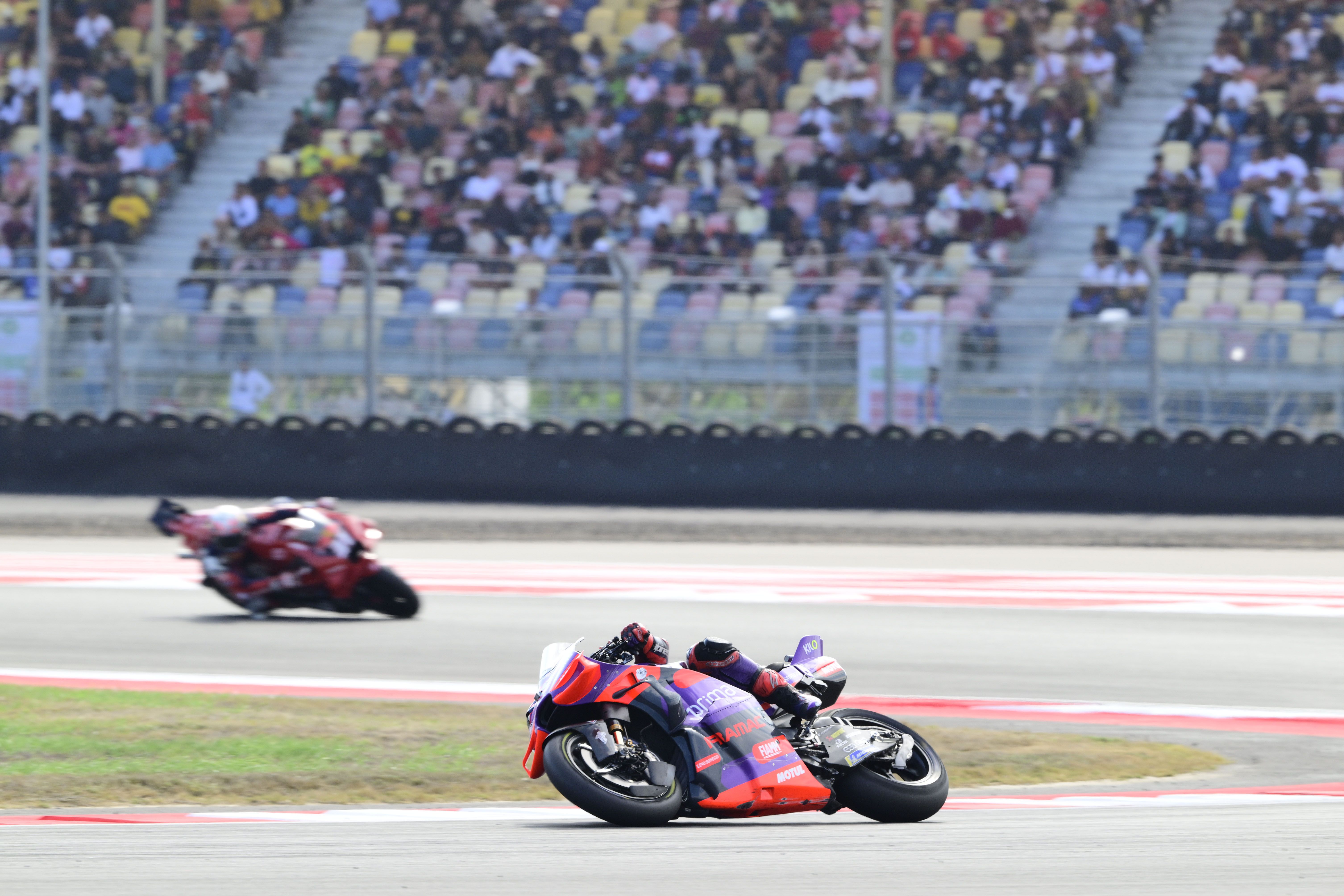 Jorge Martín se escapa de Pedro Acosta, MotoGP Indonesia 2024