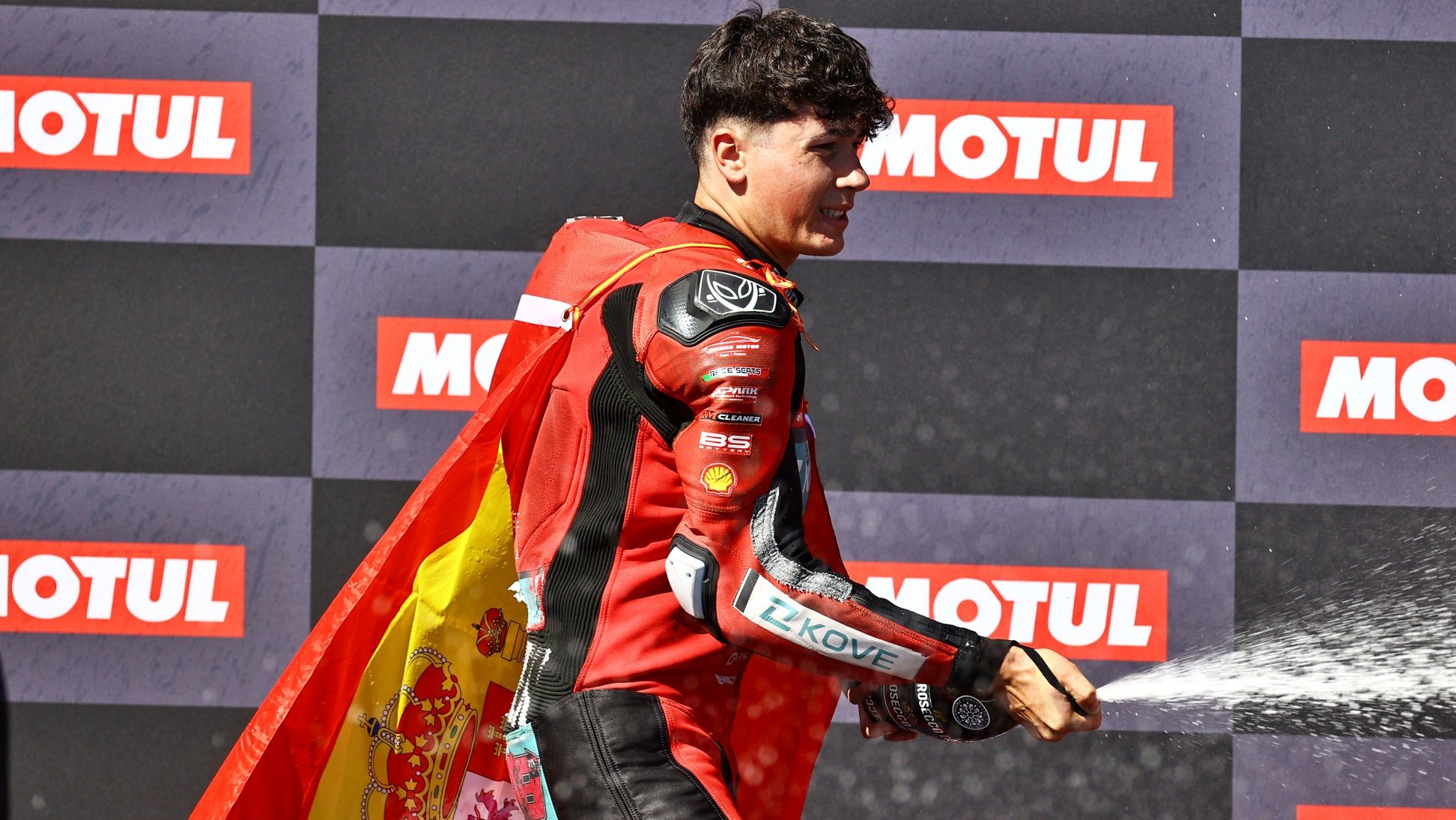 Julio García subió al podio de Supersport 300 en Aragón