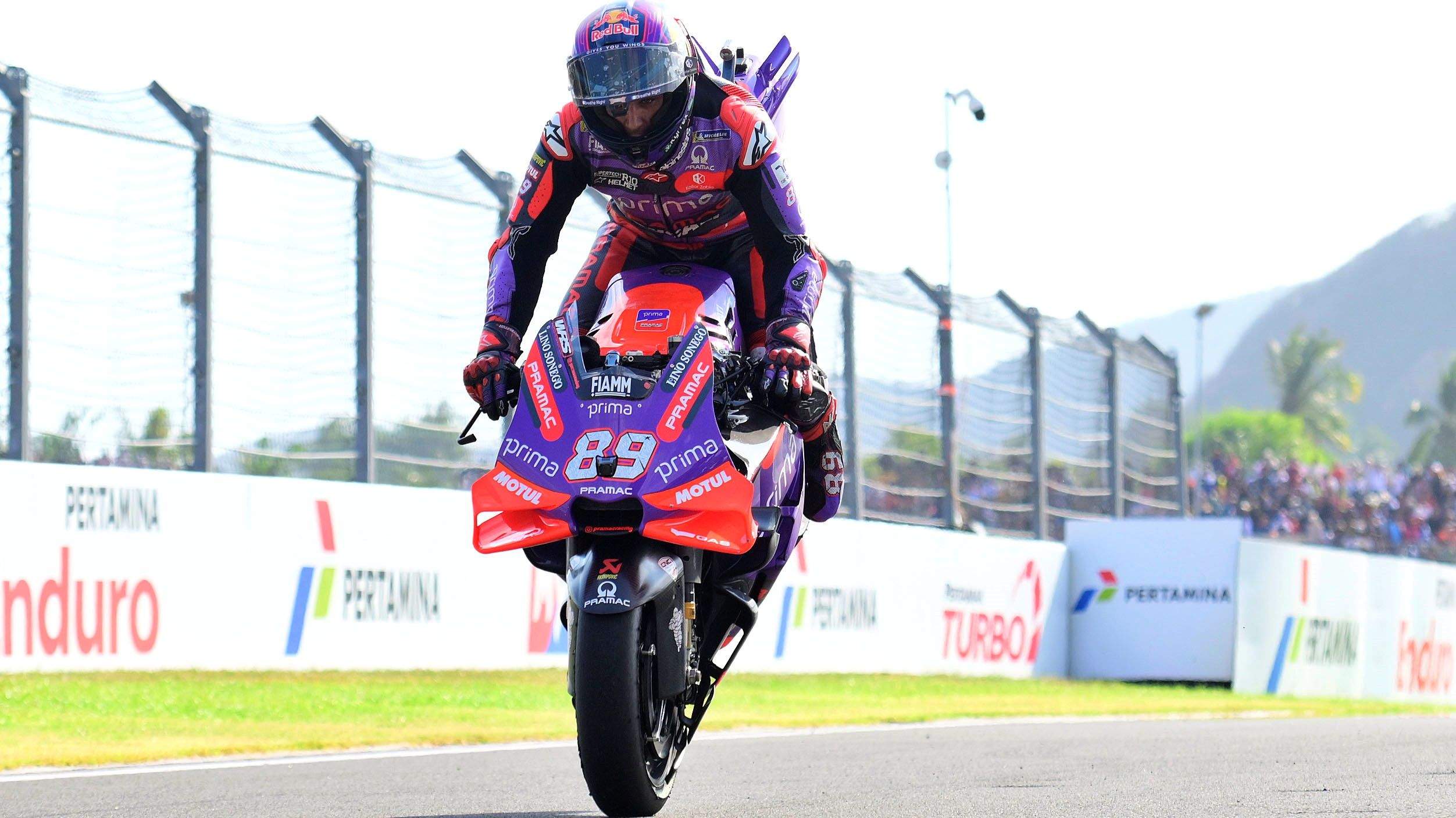 Jorge Martín se llevó la victoria en Indonesia tras caerse en el Sprint